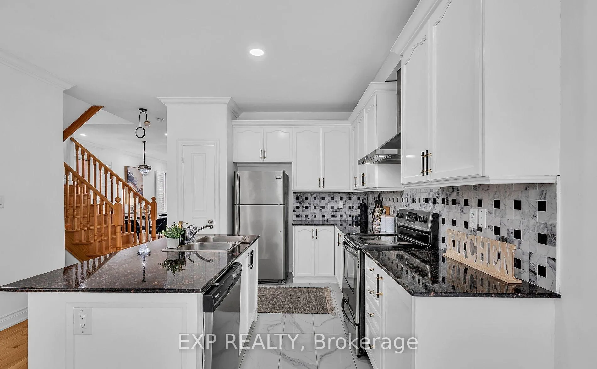 Photo 14 of 61 Richler Avenue, Vaughan, Kleinburg — HOMEH