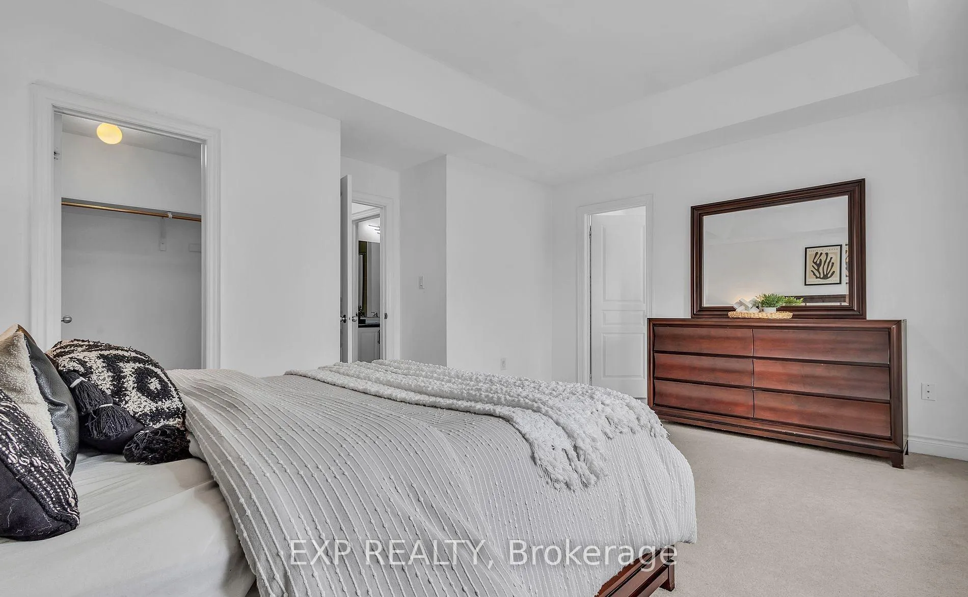 Photo 18 of 61 Richler Avenue, Vaughan, Kleinburg — HOMEH