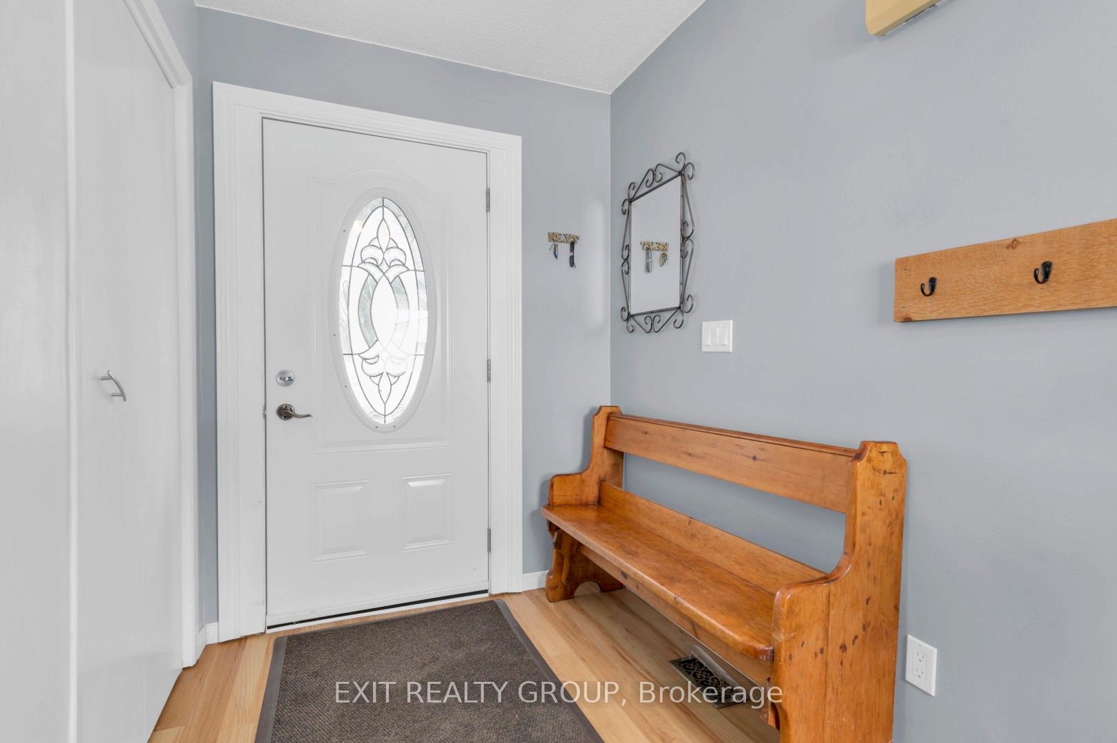 Photo 2 of 96 Maple Drive, Belleville, Belleville Ward — HOMEH