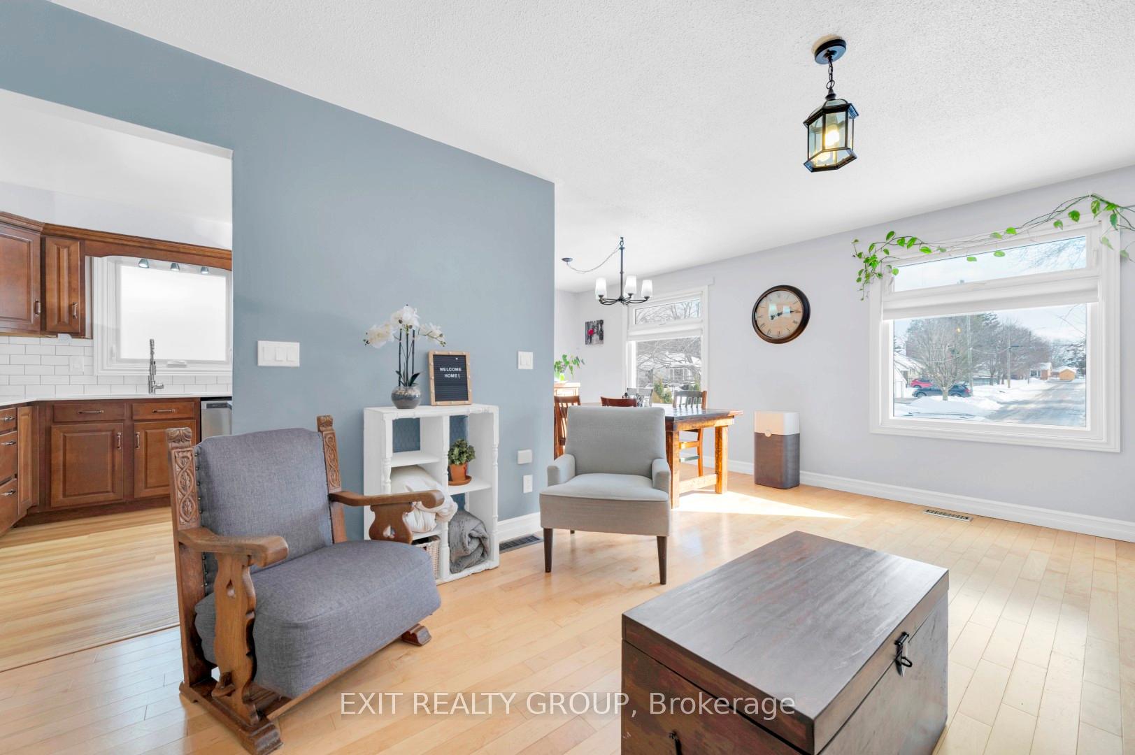 Photo 5 of 96 Maple Drive, Belleville, Belleville Ward — HOMEH