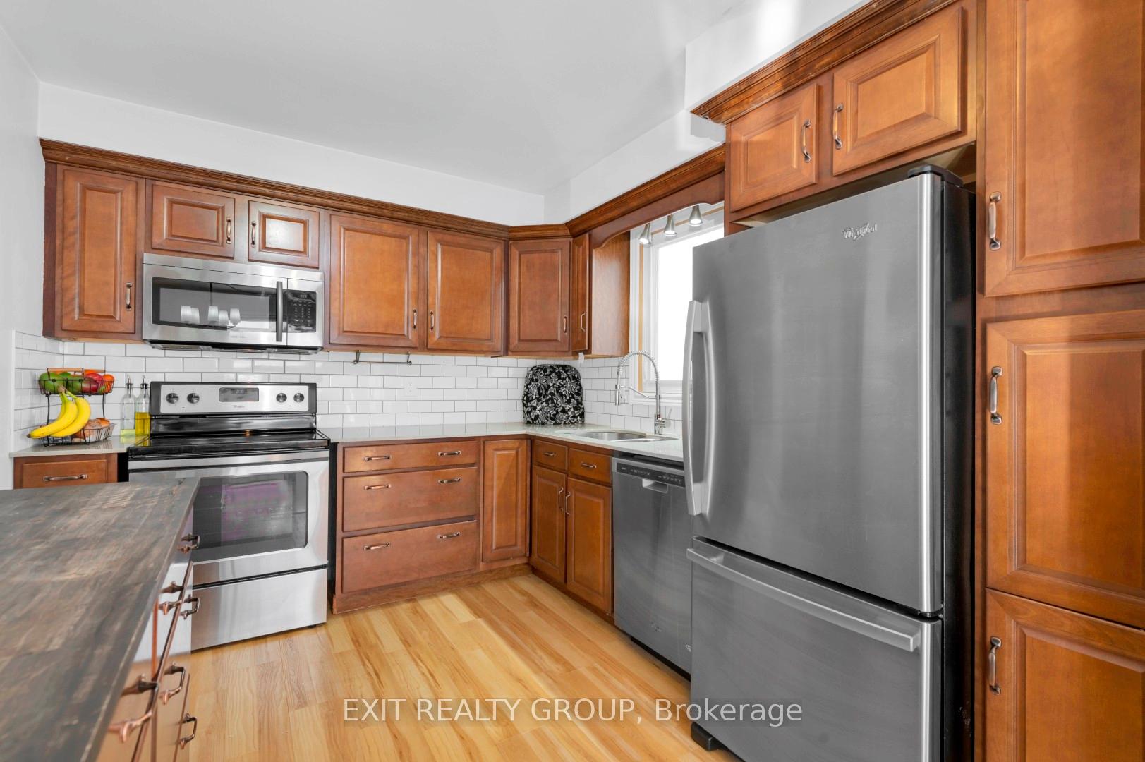 Photo 9 of 96 Maple Drive, Belleville, Belleville Ward — HOMEH