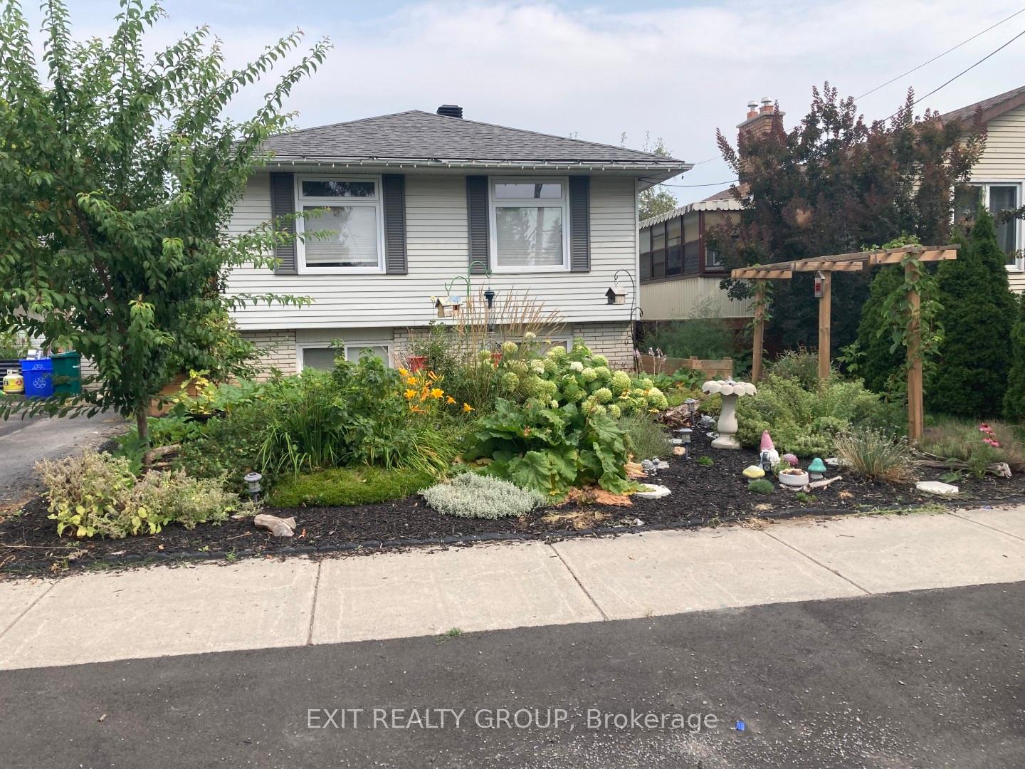 Photo 29 of 96 Maple Drive, Belleville, Belleville Ward — HOMEH
