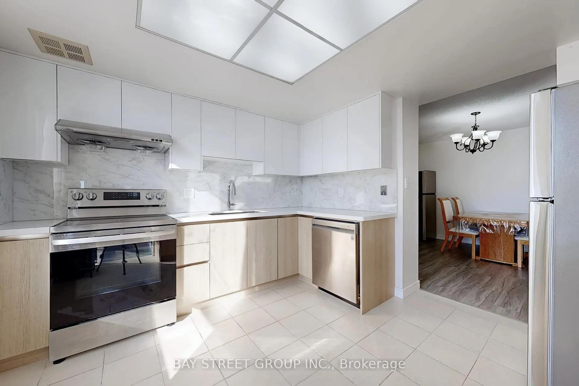 Photo 11 of Unit 1708, 275 Bamburgh Circle, Scarborough, Steeles — HOMEH