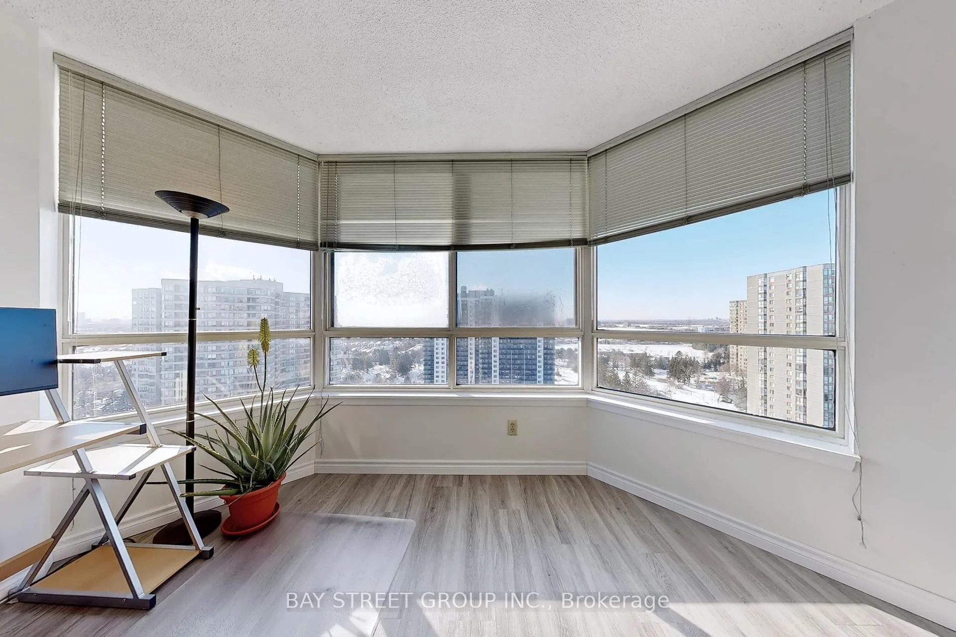 Photo 16 of Unit 1708, 275 Bamburgh Circle, Scarborough, Steeles — HOMEH