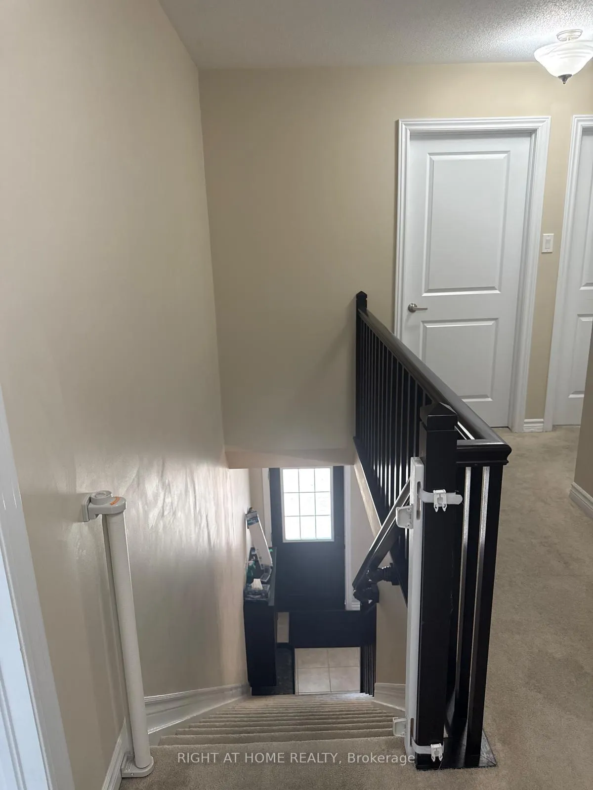 Photo 8 of 371 Vendevale Avenue, Ottawa, Stittsville (North) — HOMEH