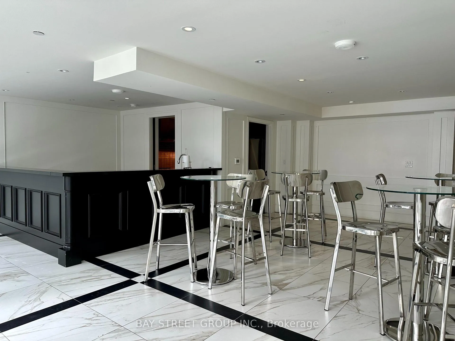 Photo 18 of Unit 821, 955 Bay Street, Toronto, Bay Street Corridor — HOMEH