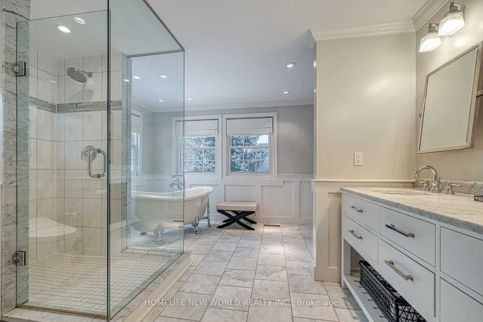 Photo 13 of 47 Hedgewood Drive, Markham, Unionville — HOMEH