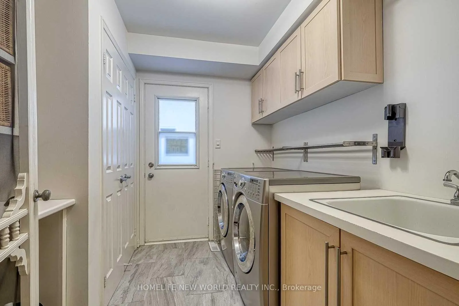 Photo 20 of 47 Hedgewood Drive, Markham, Unionville — HOMEH