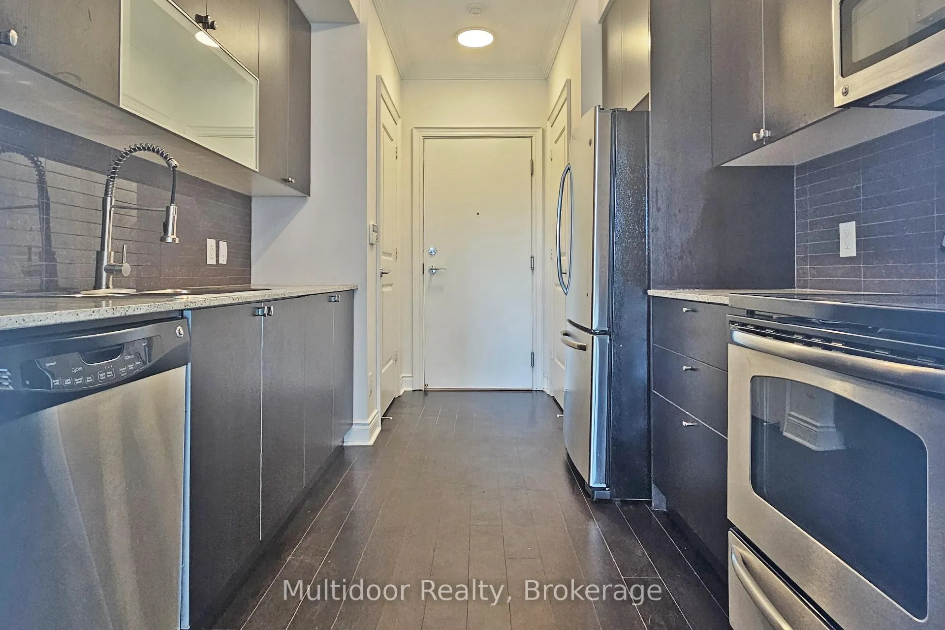 Photo 4 of Unit 413, 16 Brookers Lane, Etobicoke, Mimico — HOMEH