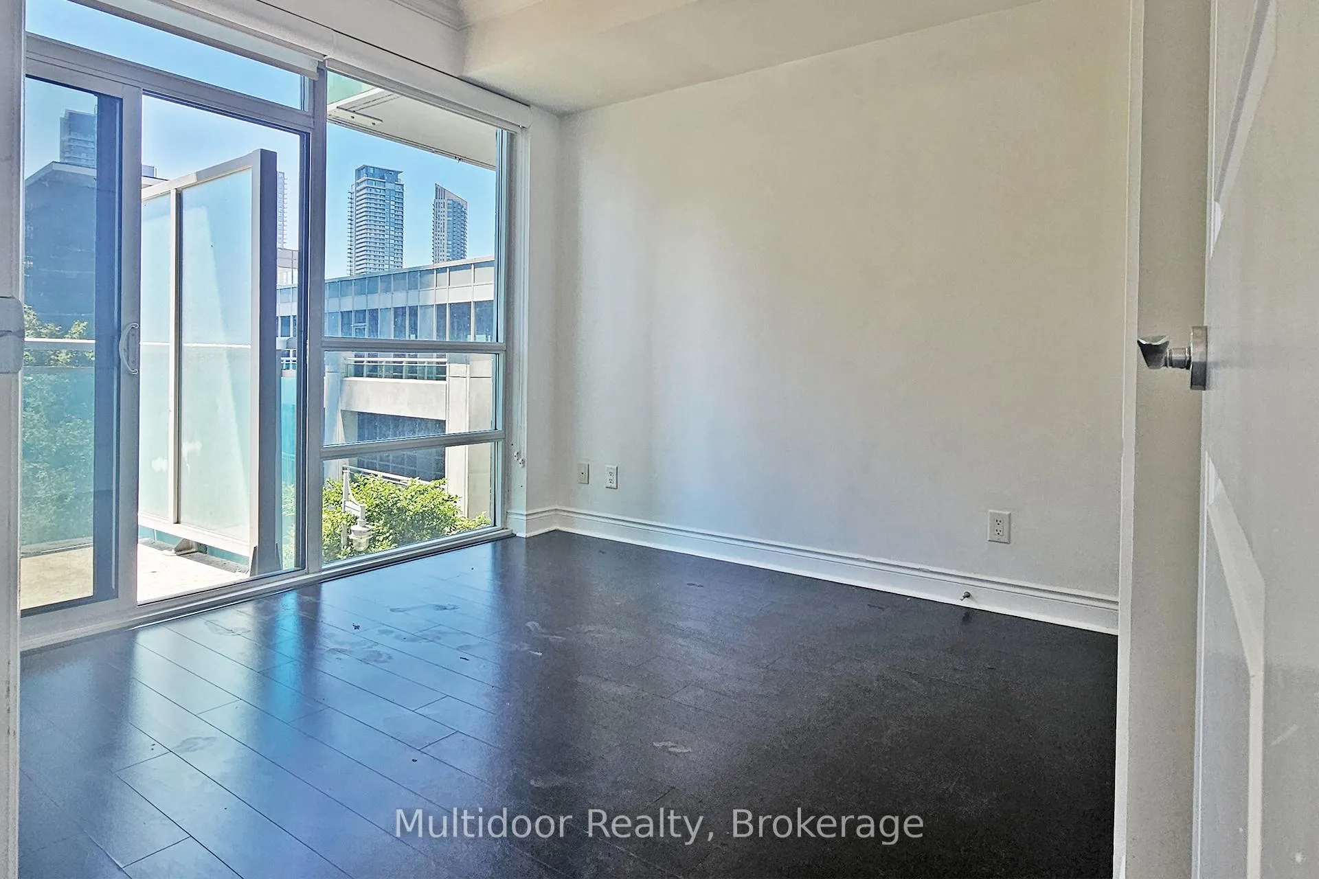 Photo 13 of Unit 413, 16 Brookers Lane, Etobicoke, Mimico — HOMEH