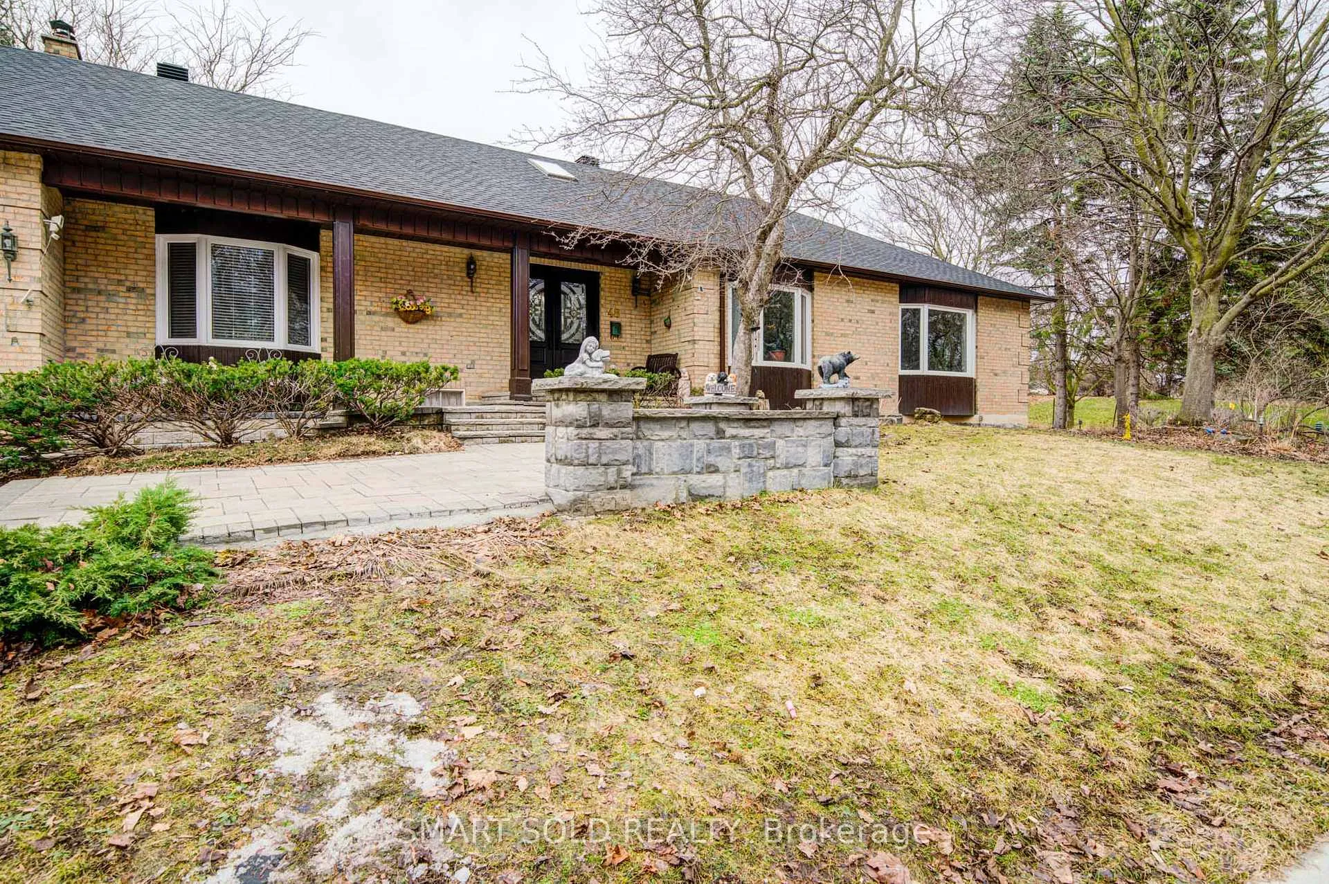 Photo 3 of 48 Montgomery Court, Markham, Buttonville — HOMEH