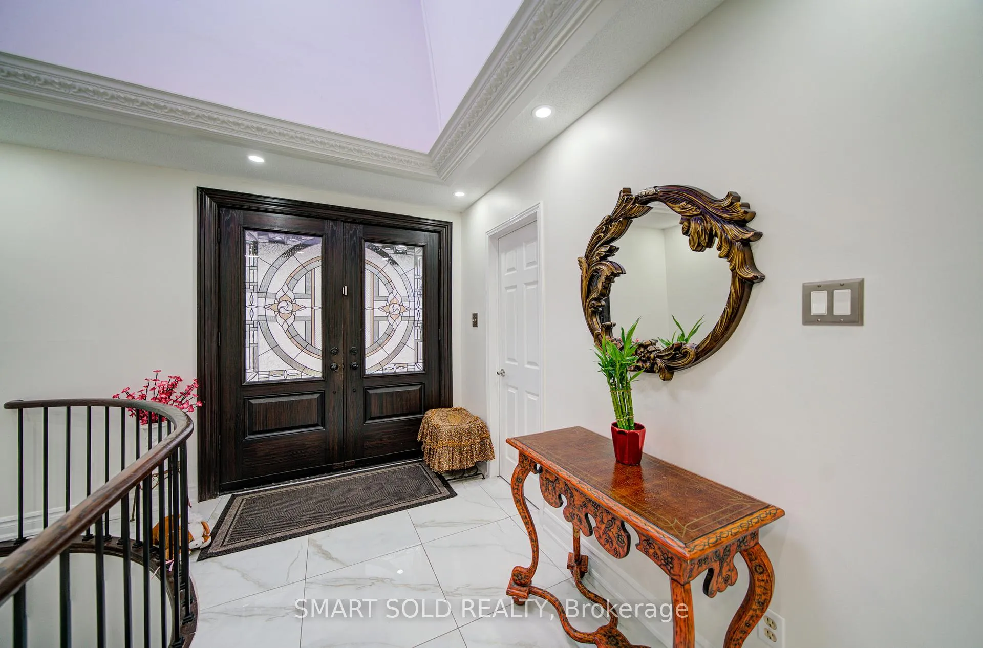 Photo 5 of 48 Montgomery Court, Markham, Buttonville — HOMEH