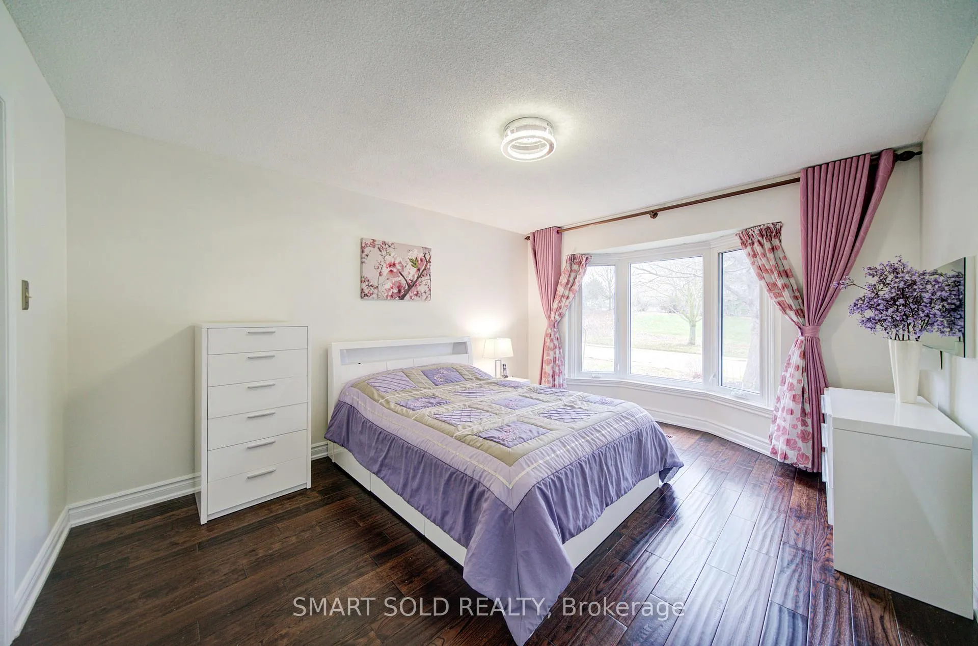 Photo 24 of 48 Montgomery Court, Markham, Buttonville — HOMEH