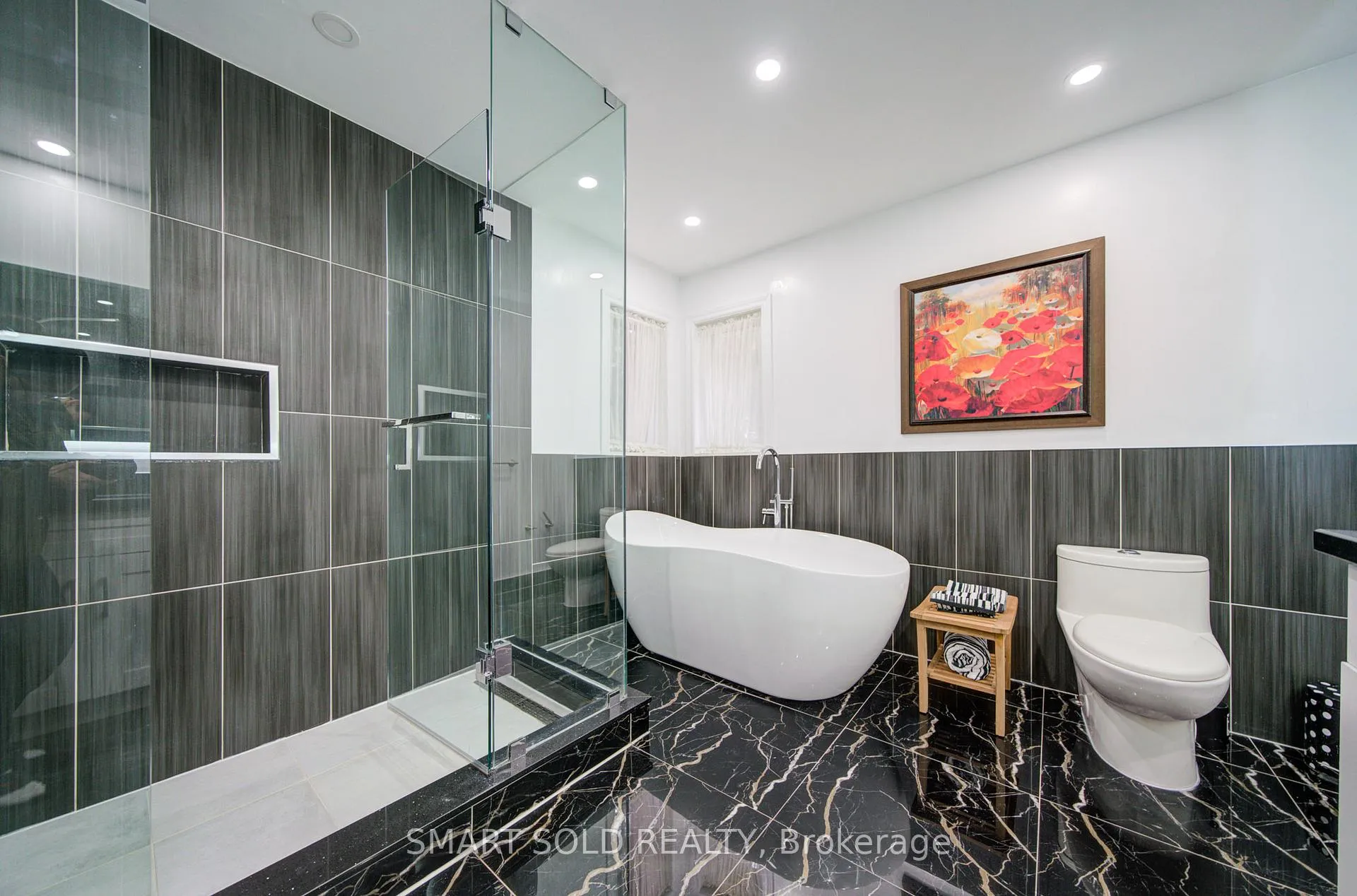 Photo 29 of 48 Montgomery Court, Markham, Buttonville — HOMEH