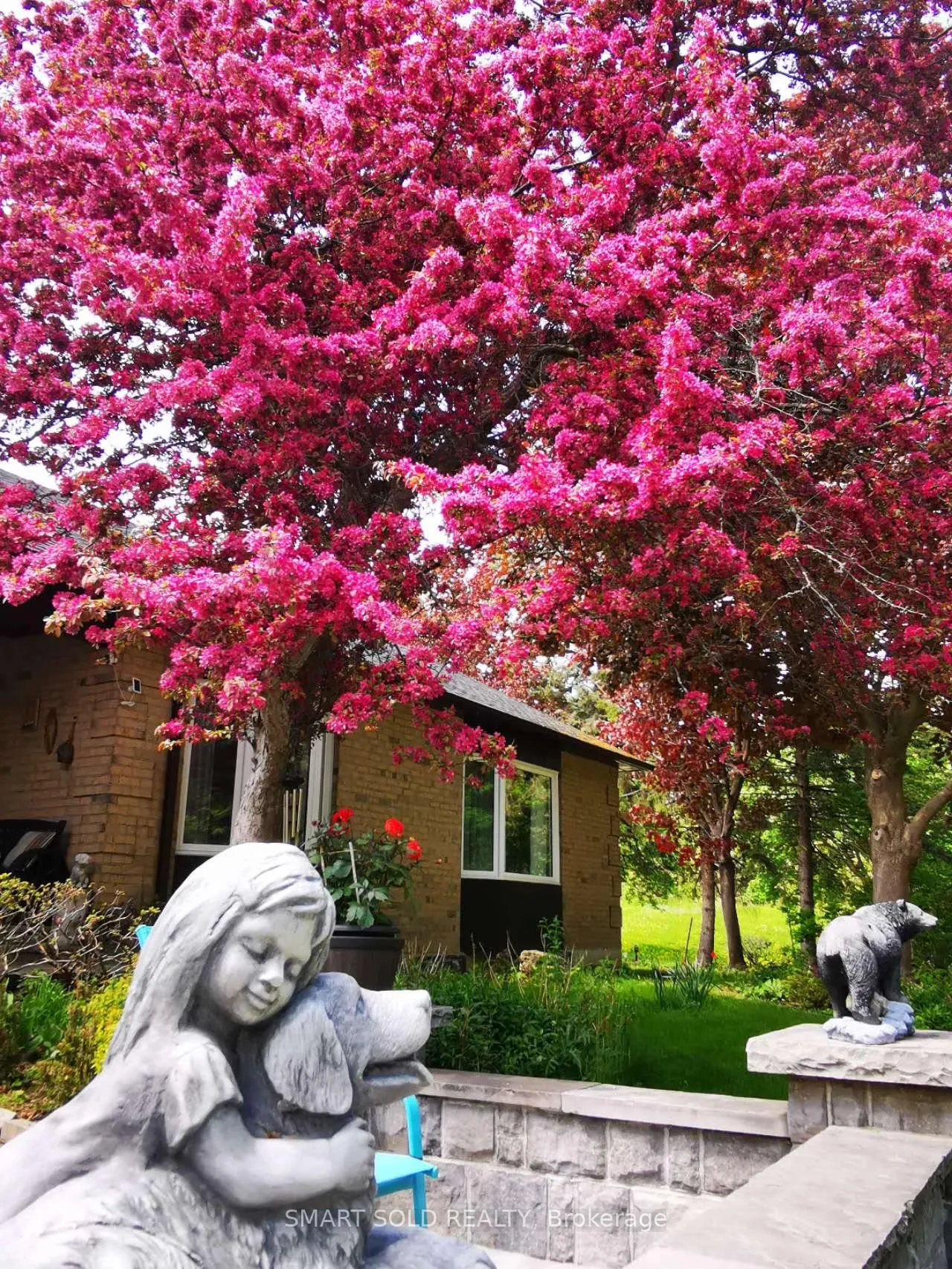 Photo 46 of 48 Montgomery Court, Markham, Buttonville — HOMEH