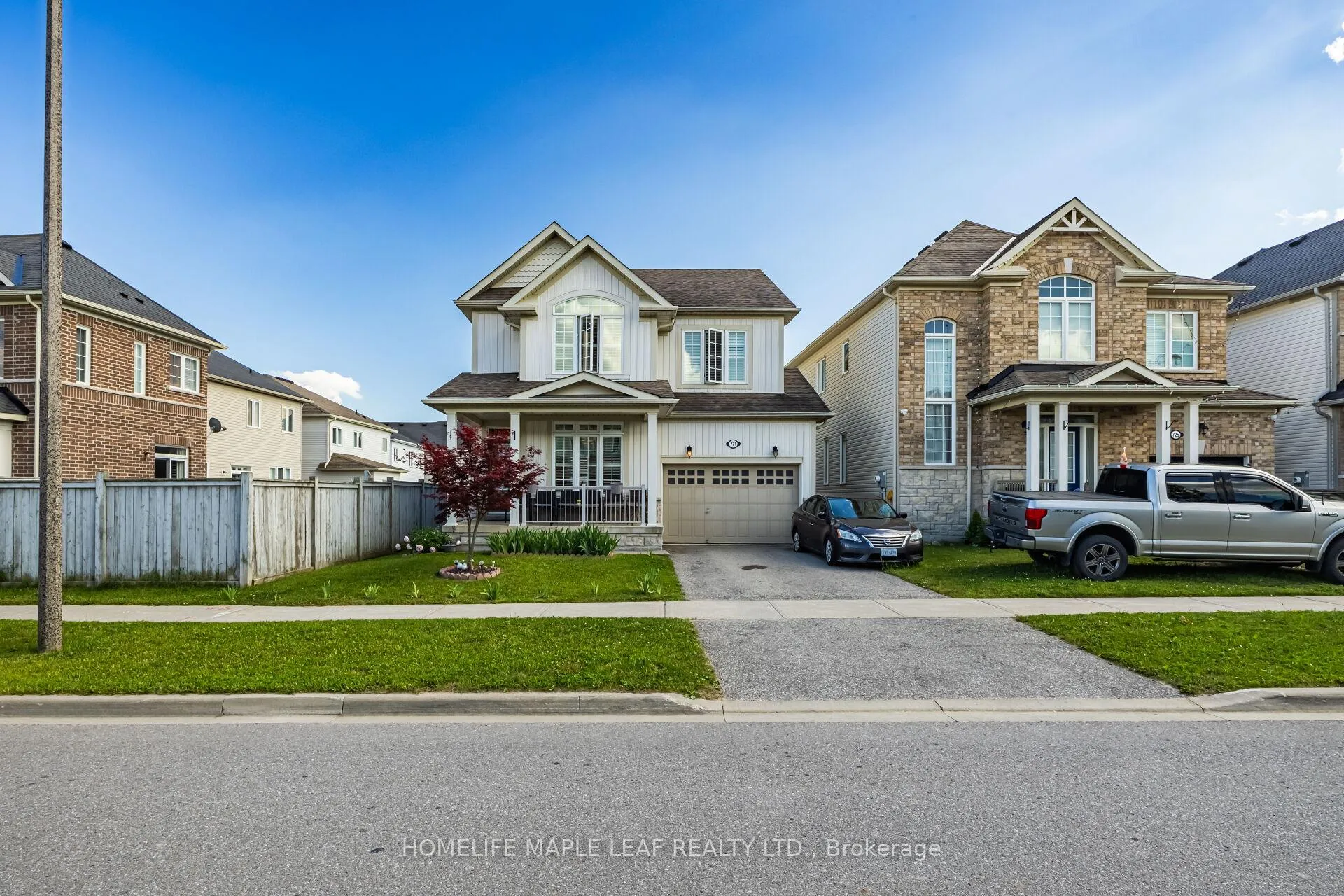 Photo 3 of 721 Cook Crescent, Shelburne — HOMEH