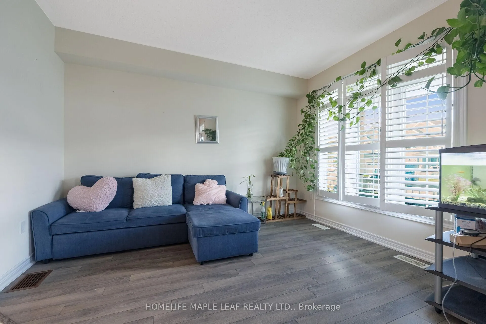 Photo 10 of 721 Cook Crescent, Shelburne — HOMEH