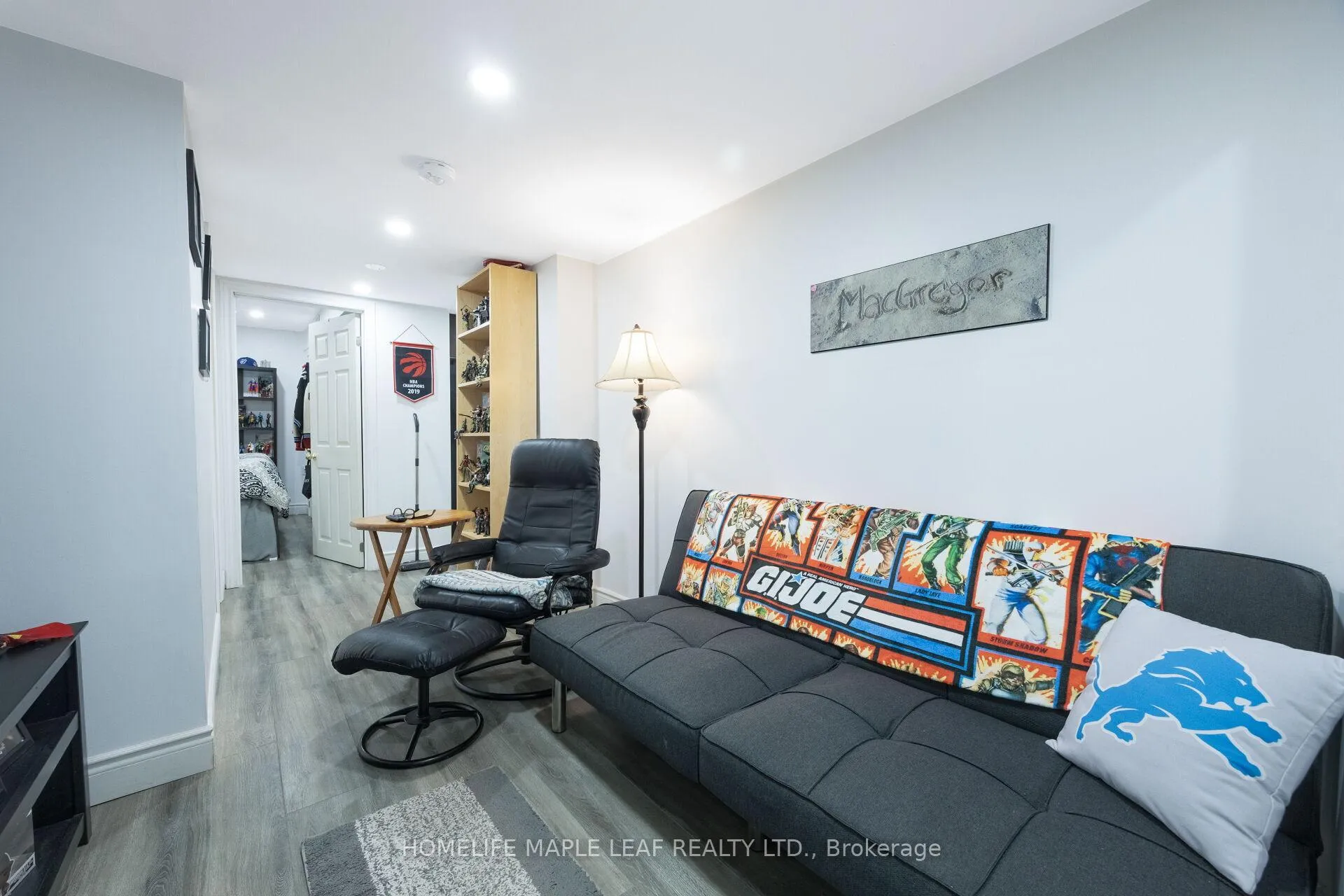 Photo 38 of 721 Cook Crescent, Shelburne — HOMEH