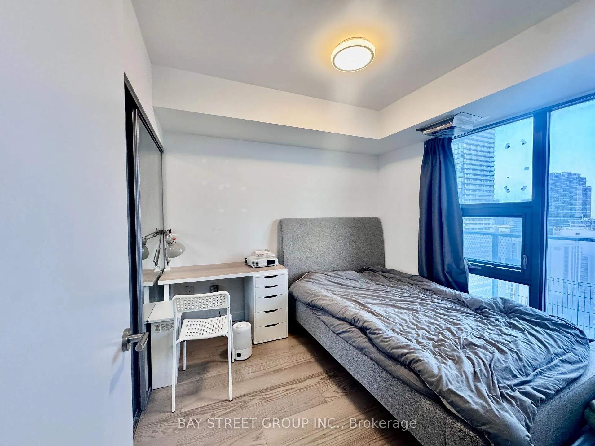 Photo 10 of Unit 2103, 11 Wellesley Street W, Toronto, Bay Street Corridor — HOMEH