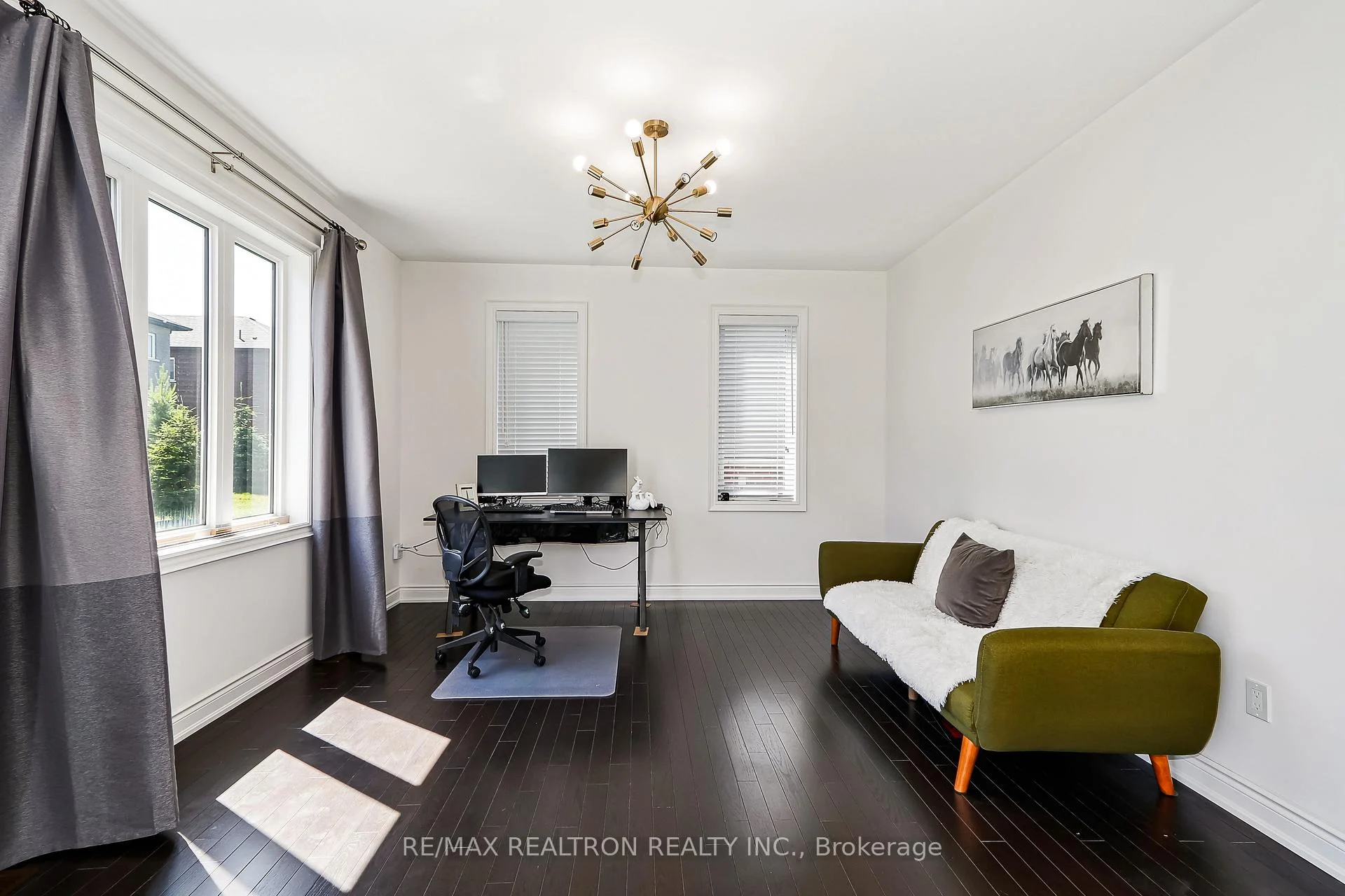 Photo 6 of 19 Middleton Drive, Wasaga Beach — HOMEH
