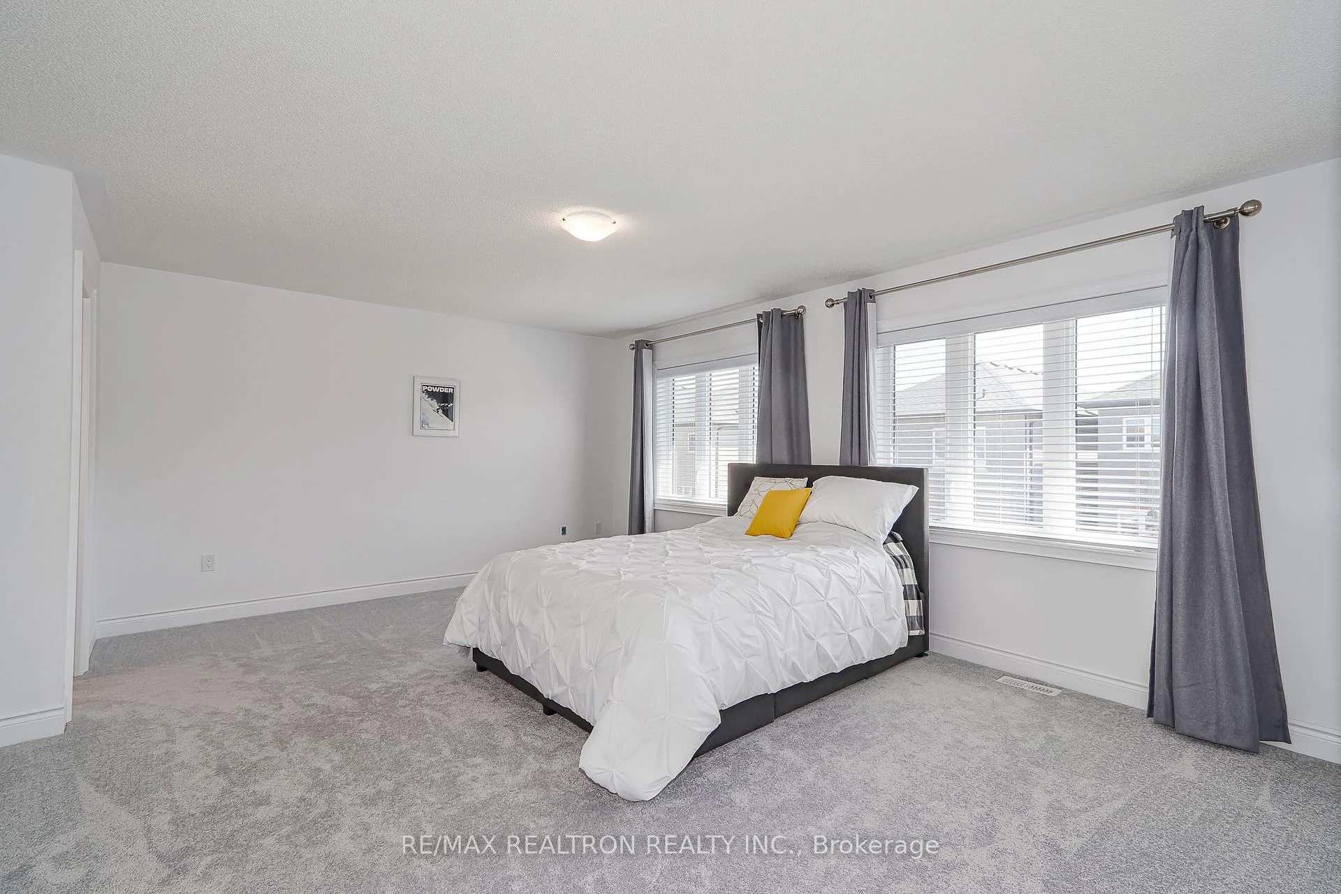 Photo 18 of 19 Middleton Drive, Wasaga Beach — HOMEH