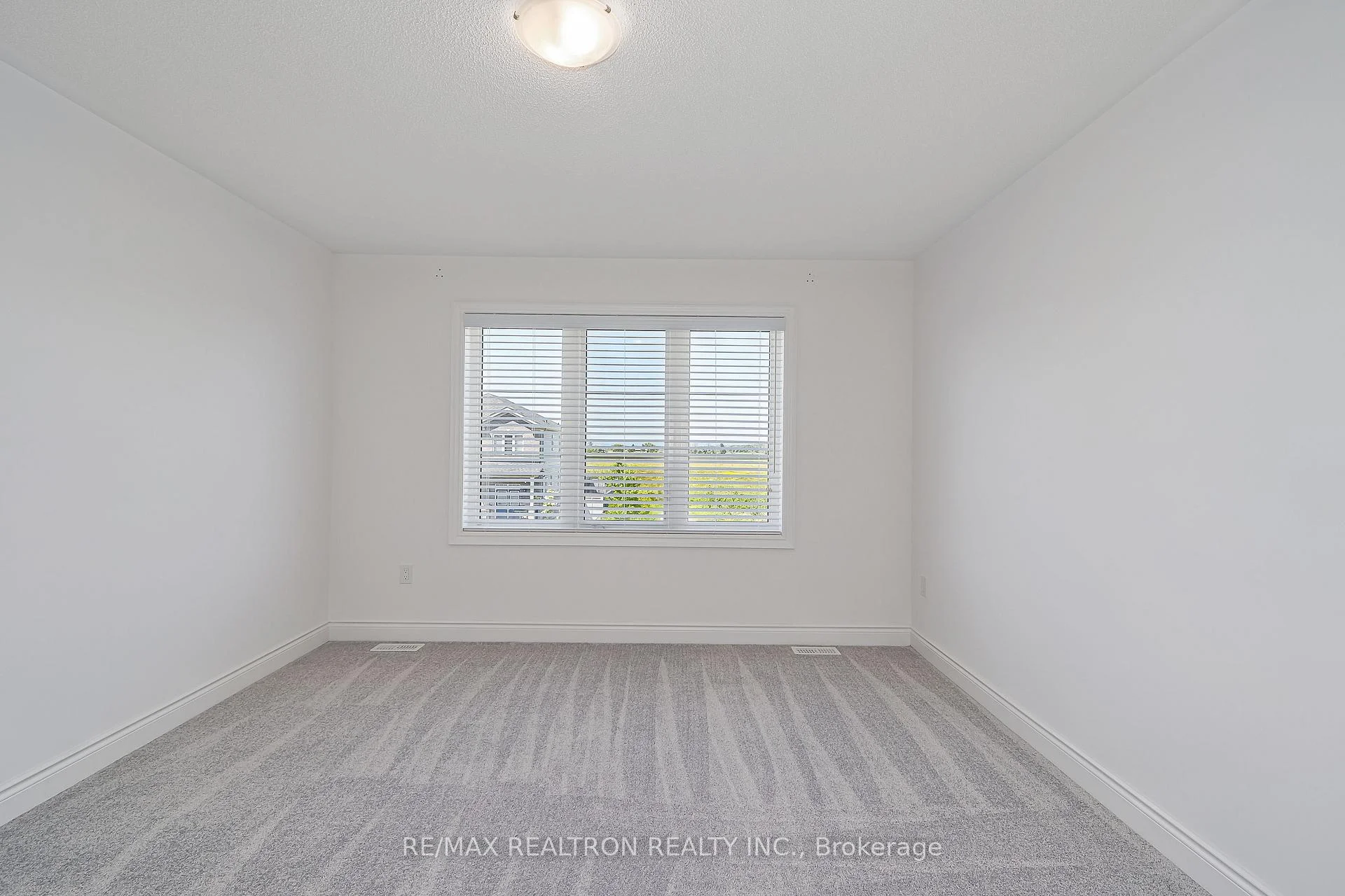 Photo 31 of 19 Middleton Drive, Wasaga Beach — HOMEH
