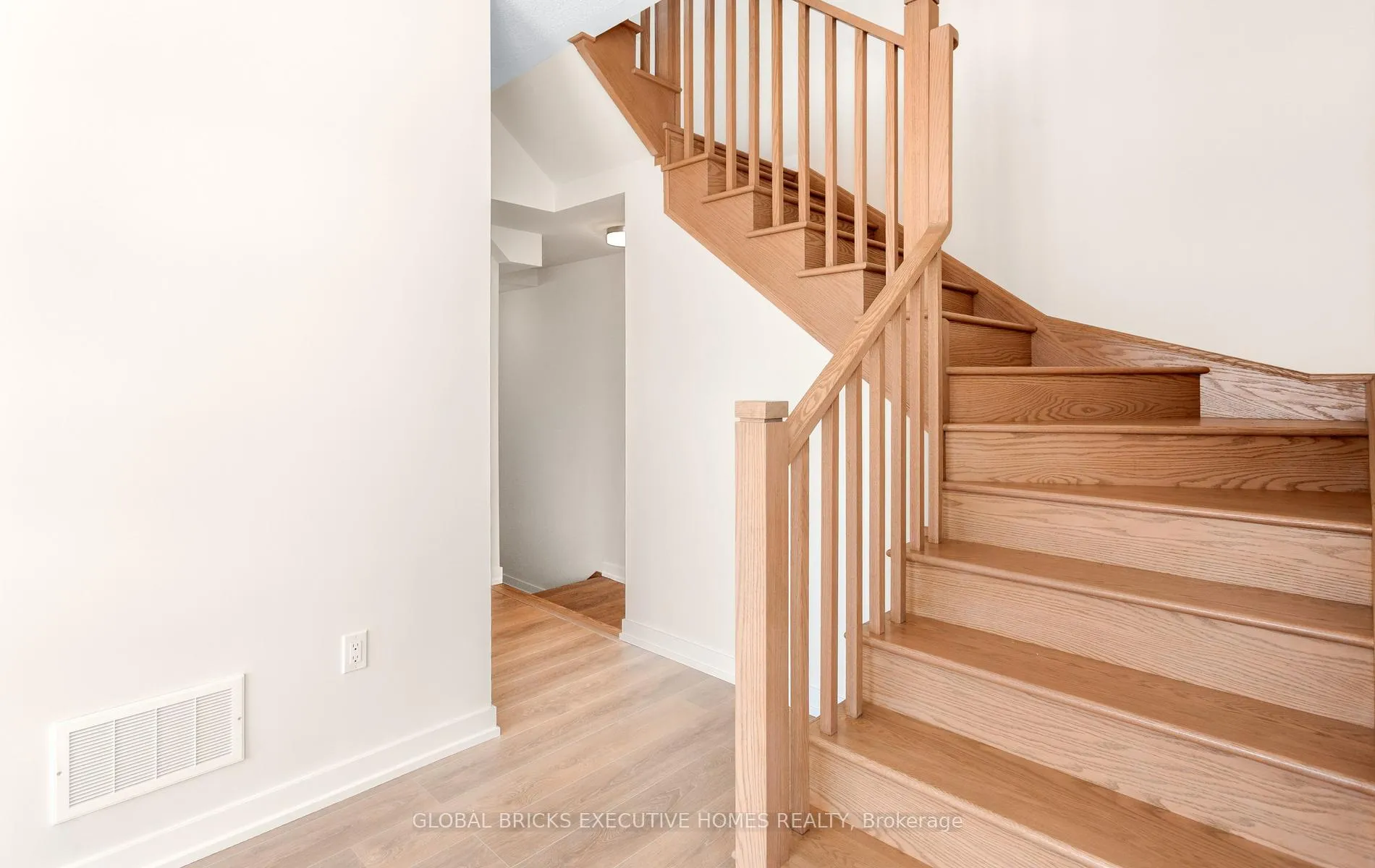 Photo 10 of Unit #1, 3095 Robert Lamb Boulevard, Oakville, Joshua Meadows — HOMEH