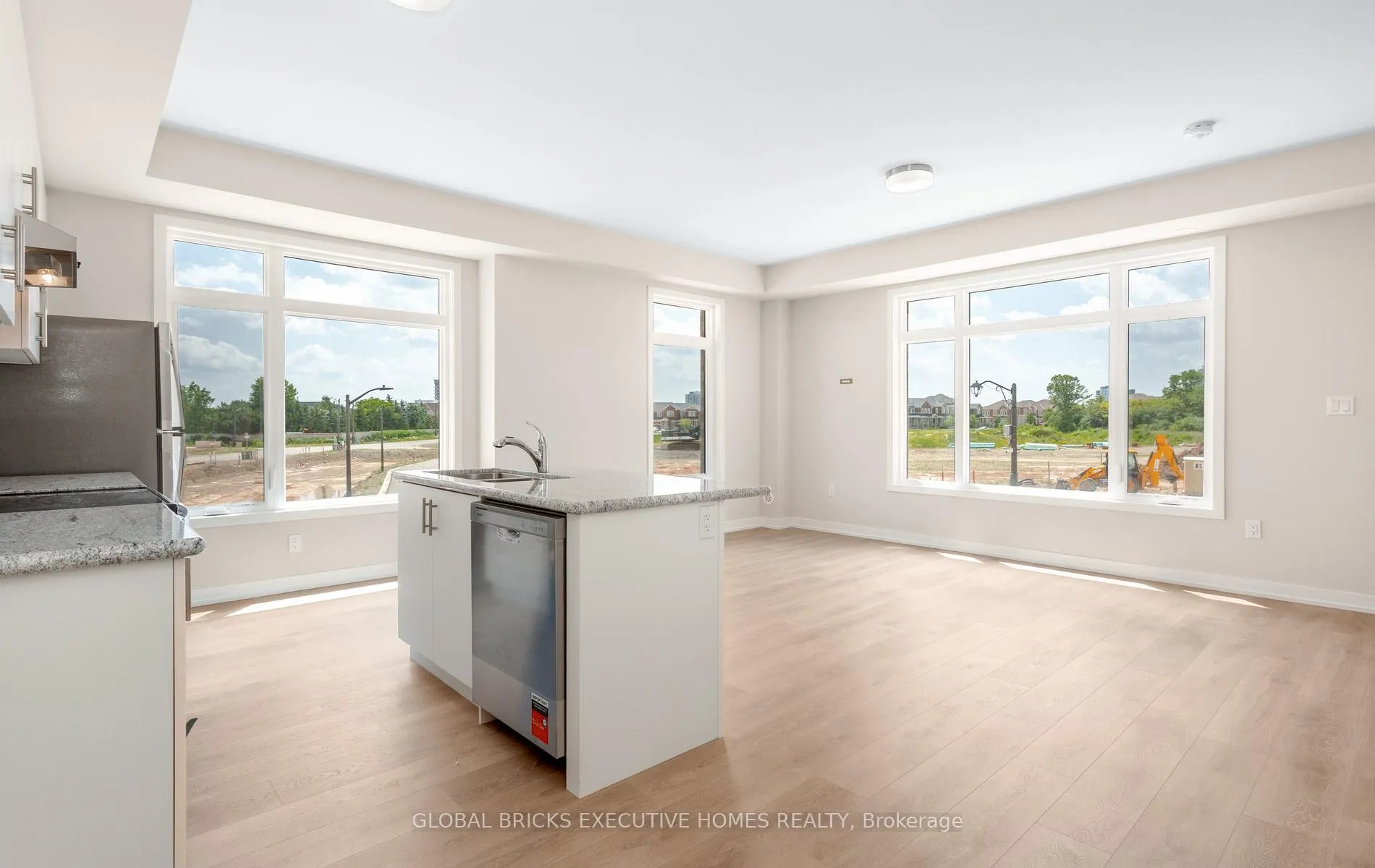 Photo 7 of Unit #2, 3095 Robert Lamb Boulevard, Oakville, Joshua Meadows — HOMEH