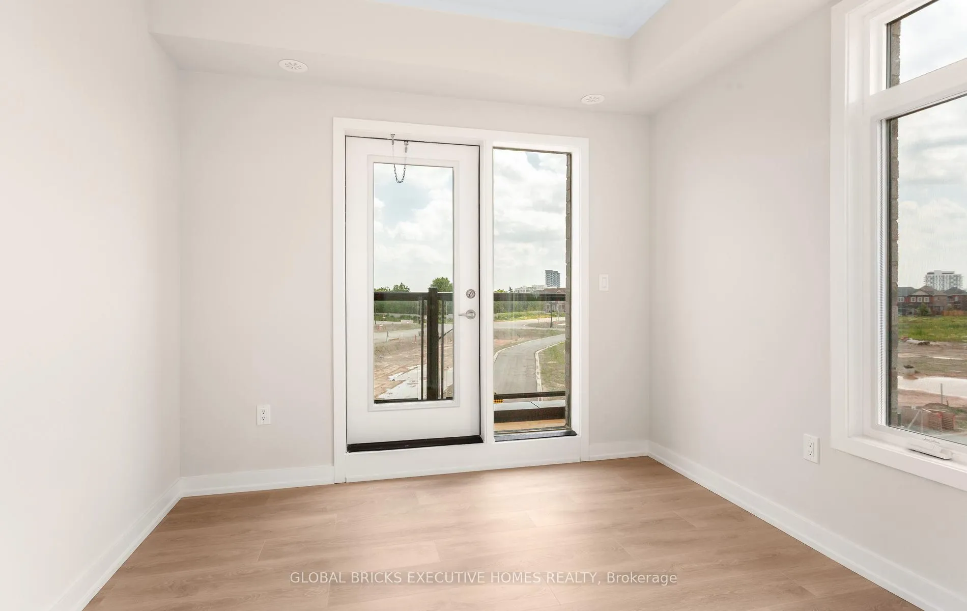 Photo 23 of Unit #2, 3095 Robert Lamb Boulevard, Oakville, Joshua Meadows — HOMEH