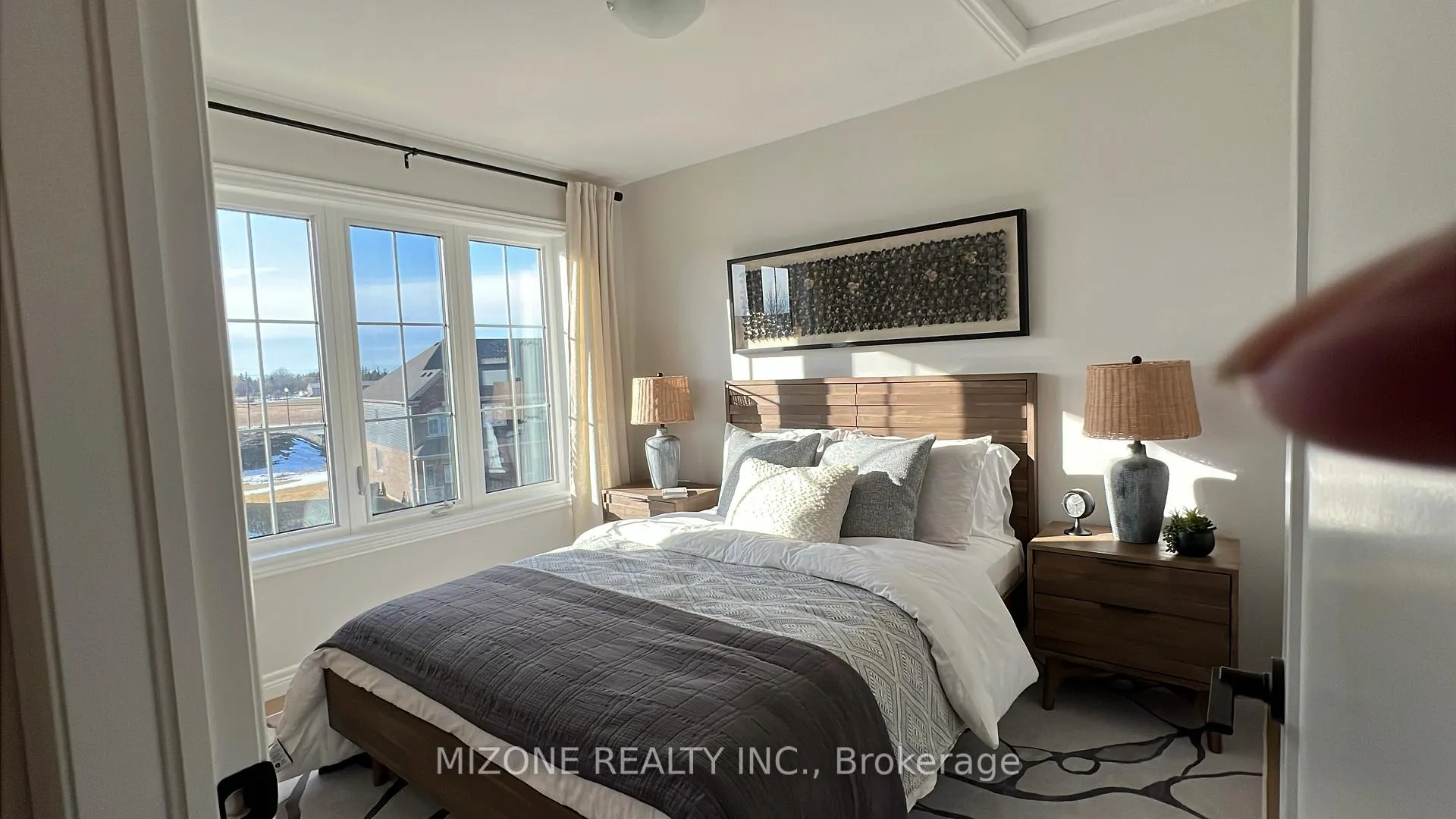 Photo 2 of Unit 707, 30 Gibbs Road, Etobicoke, Islington-City Centre West — HOMEH