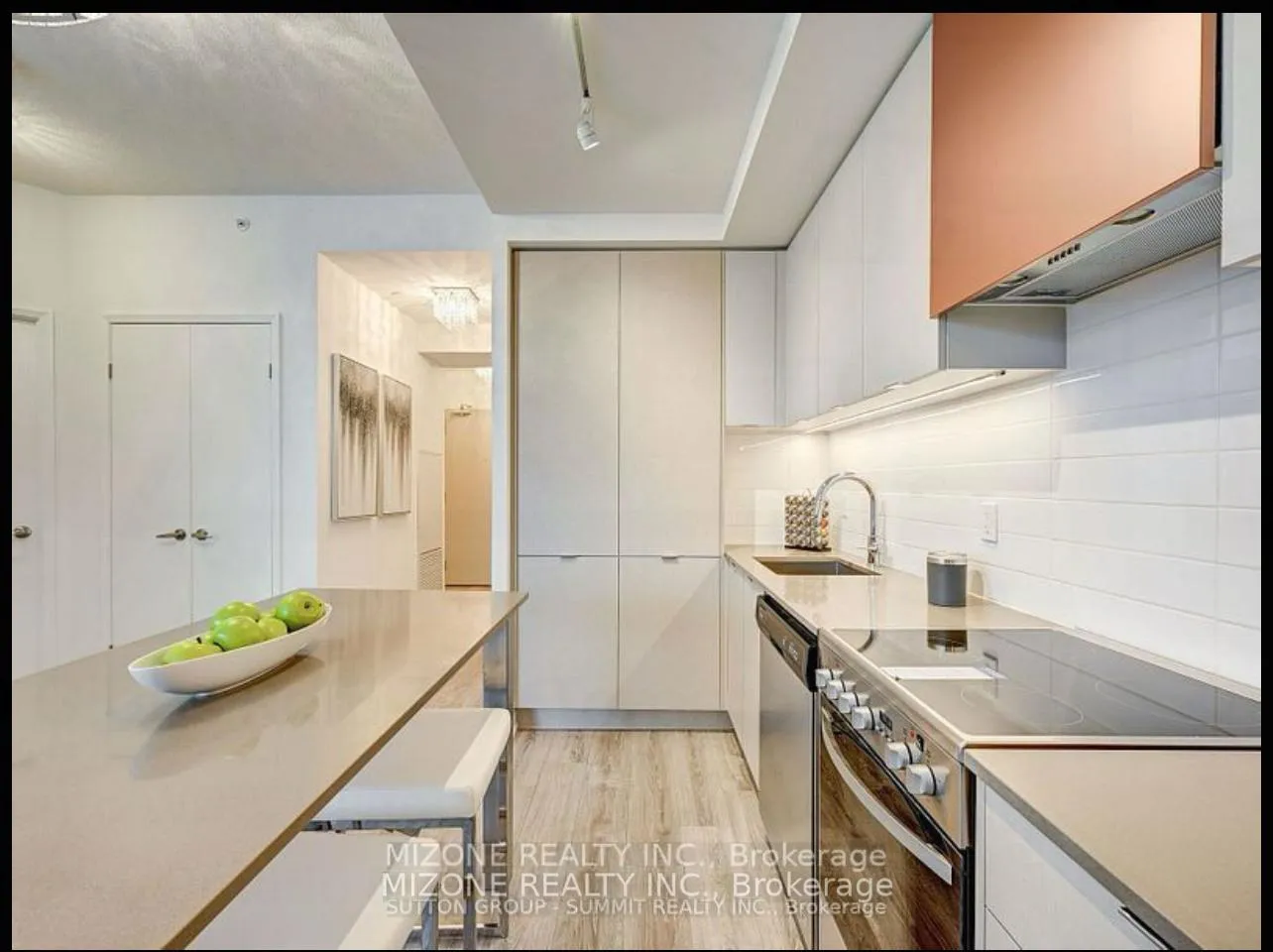 Photo 7 of Unit 707, 30 Gibbs Road, Etobicoke, Islington-City Centre West — HOMEH