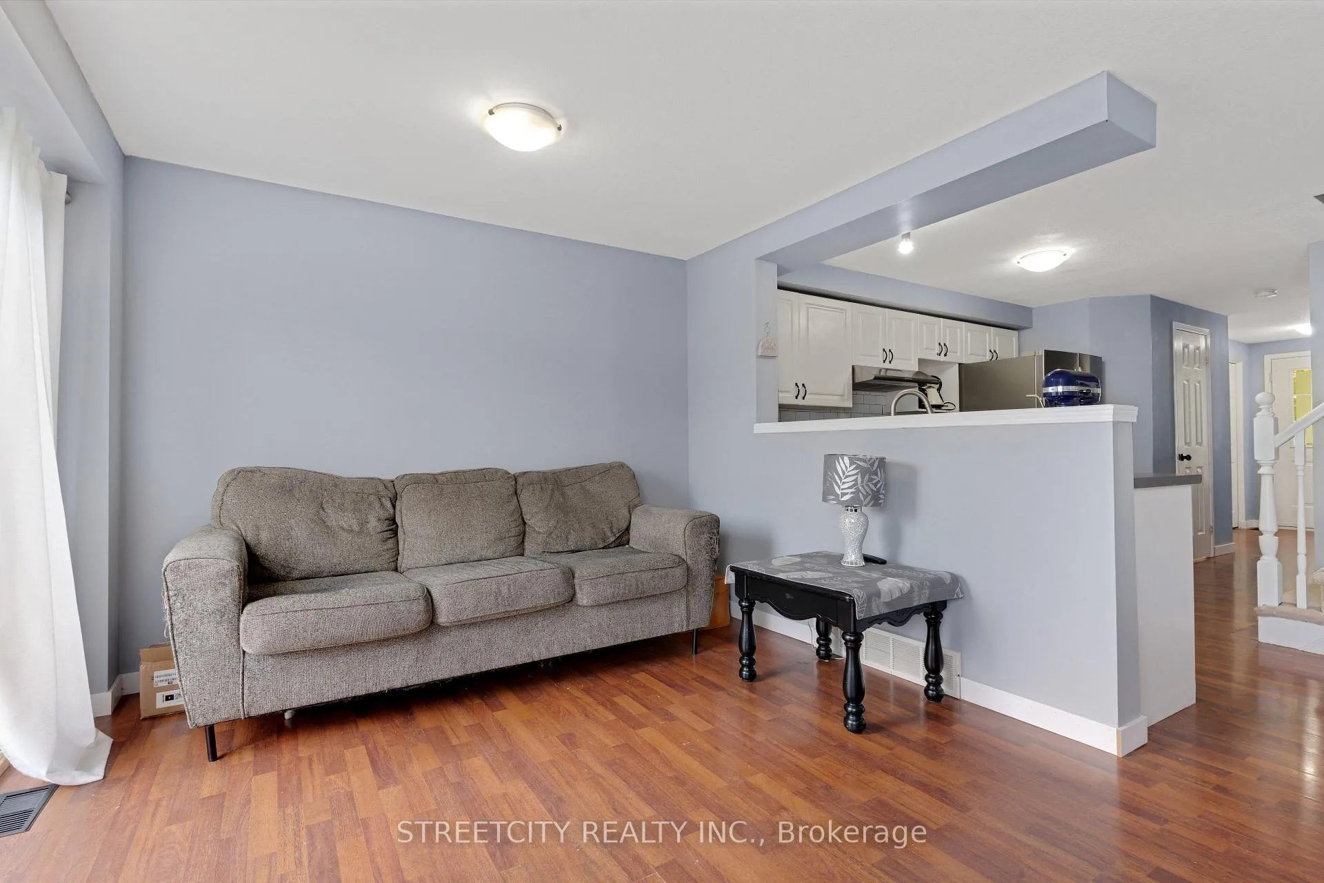 Photo 17 of 302 Oprington Place, Kitchener, Highland West — HOMEH