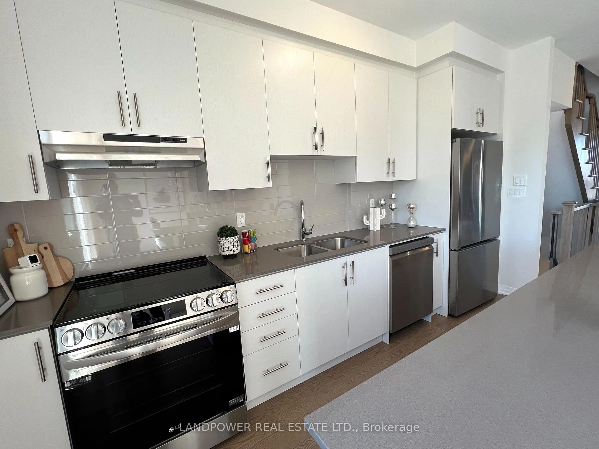 Photo 18 of 1655 Bur Oak Avenue, Markham, Wismer — HOMEH