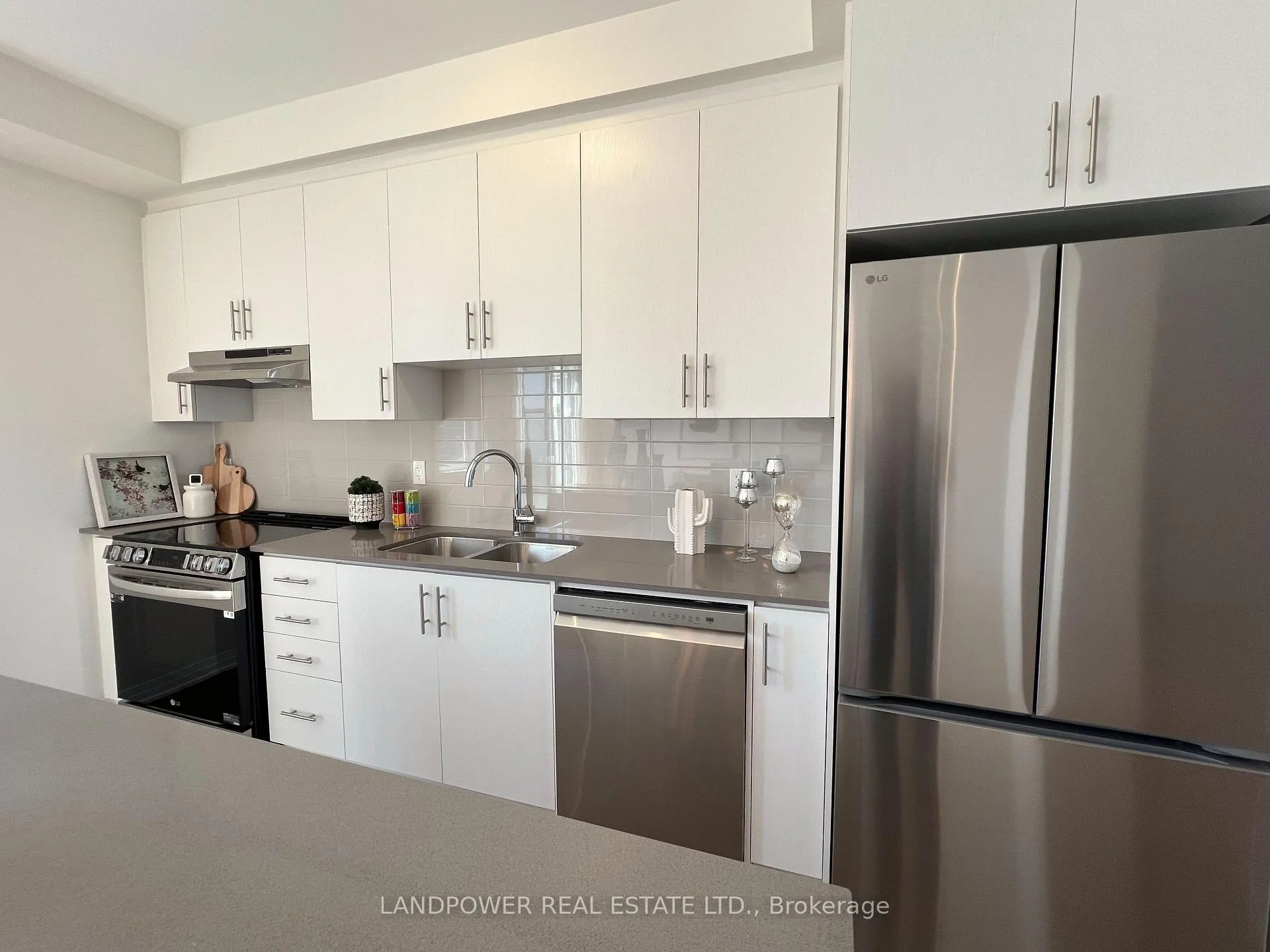 Photo 19 of 1655 Bur Oak Avenue, Markham, Wismer — HOMEH