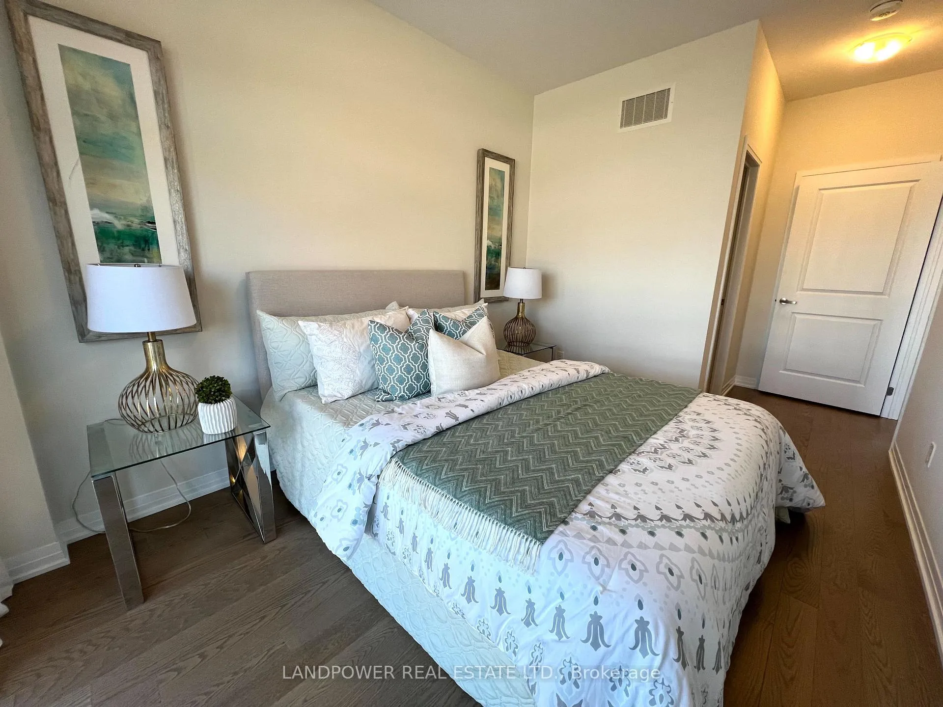 Photo 39 of 1655 Bur Oak Avenue, Markham, Wismer — HOMEH