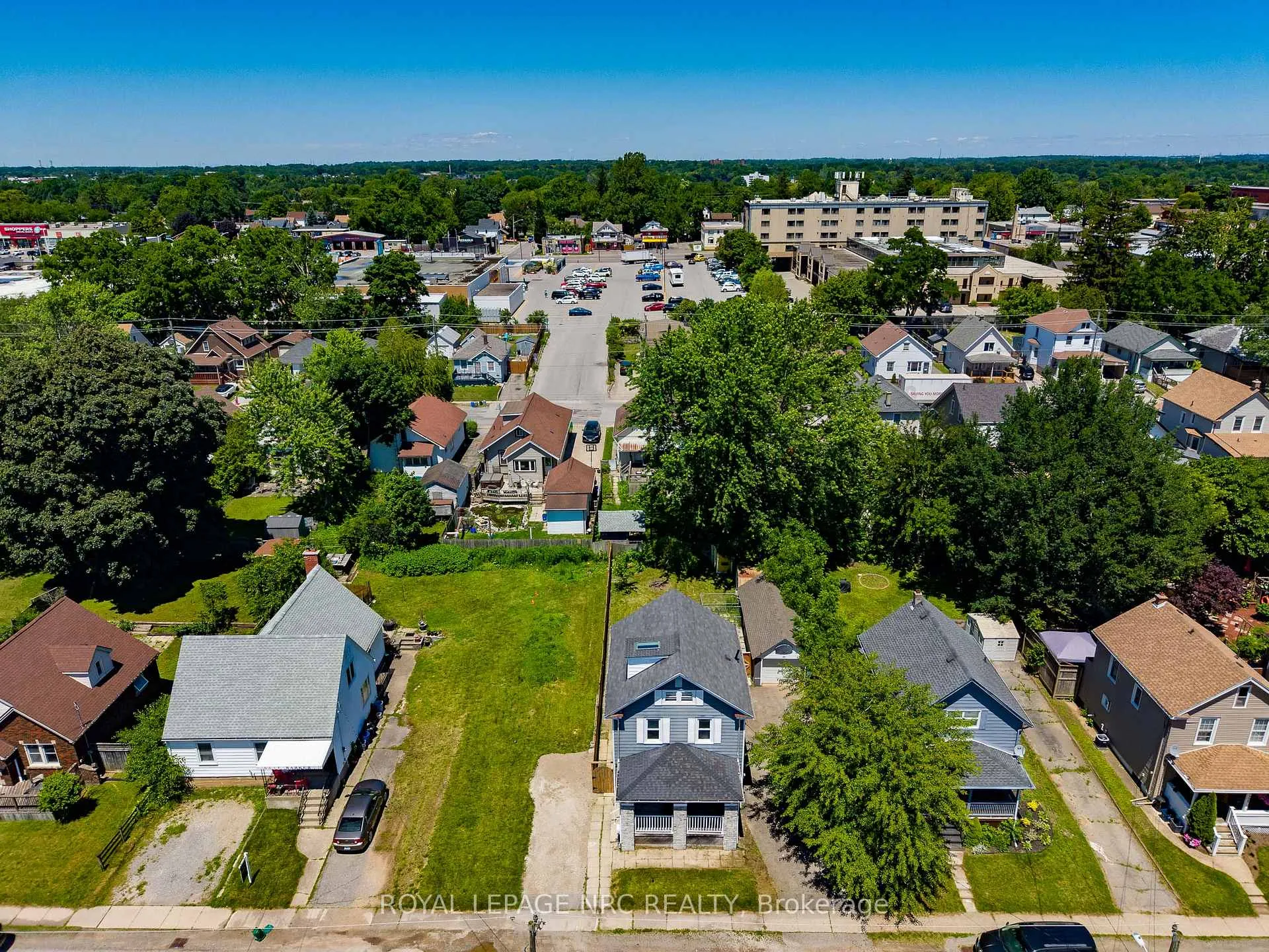 Photo 4 of 6423 Barker Street, Niagara Falls, Dorchester — HOMEH