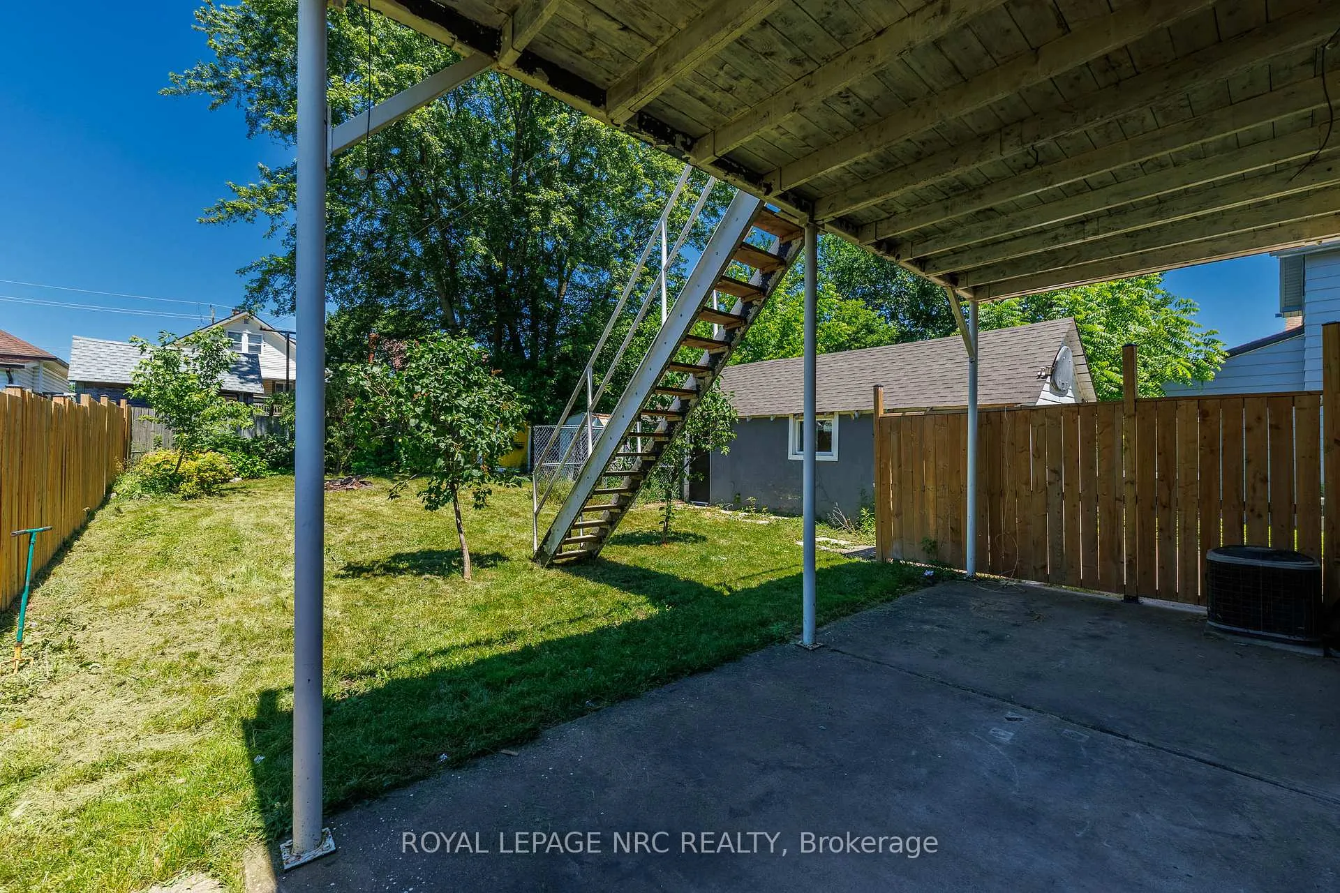 Photo 28 of 6423 Barker Street, Niagara Falls, Dorchester — HOMEH