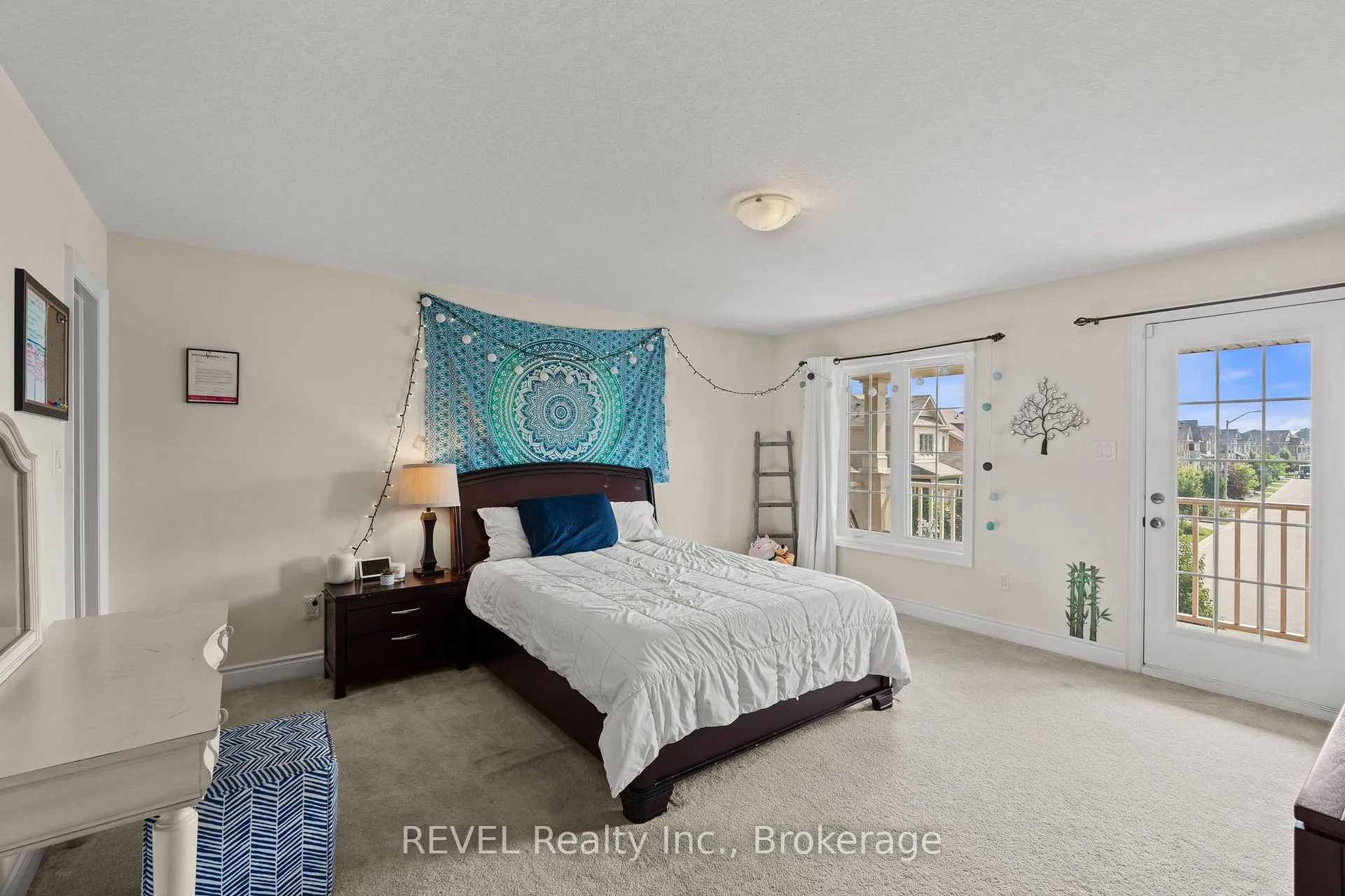 Photo 21 of 8517 Sweet Chestnut Drive, Niagara Falls, Brown — HOMEH