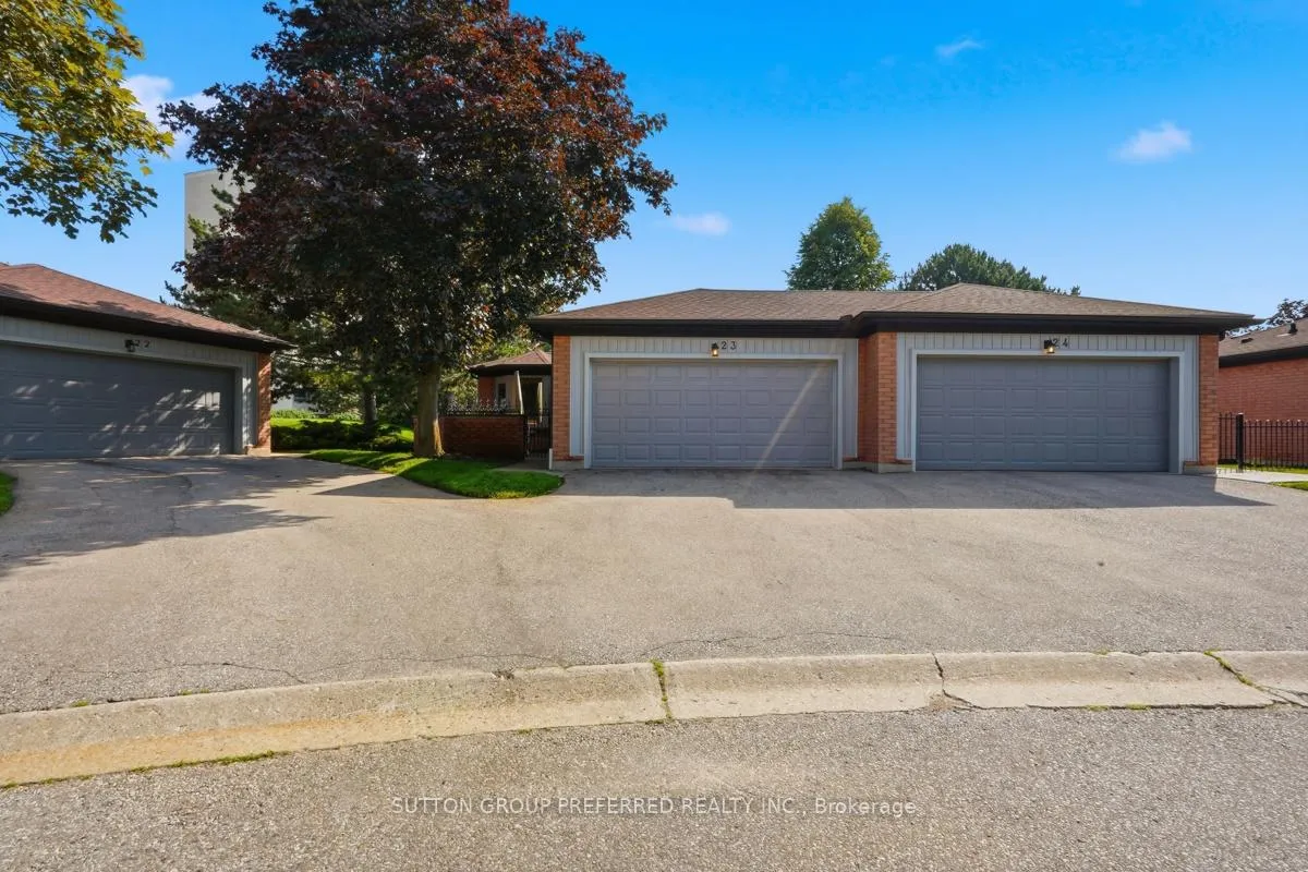 Front of Unit 23, 65 Fiddlers Green Road