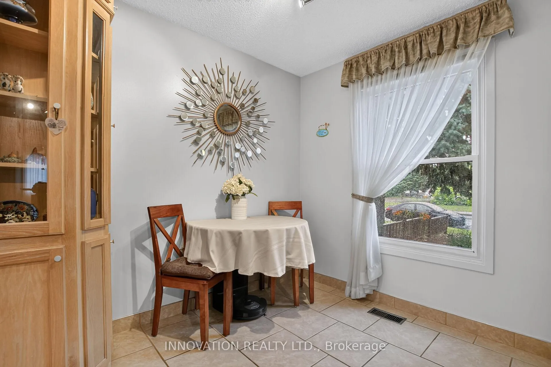 Photo 7 of 23 McKitrick Drive, Ottawa, Kanata - Glencairn/Hazeldean — HOMEH