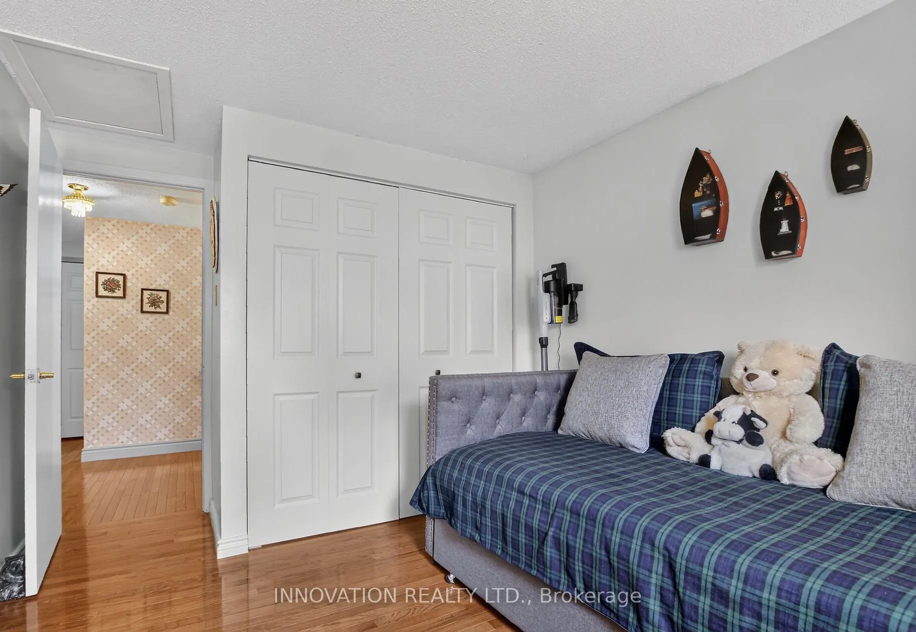 Photo 23 of 23 McKitrick Drive, Ottawa, Kanata - Glencairn/Hazeldean — HOMEH