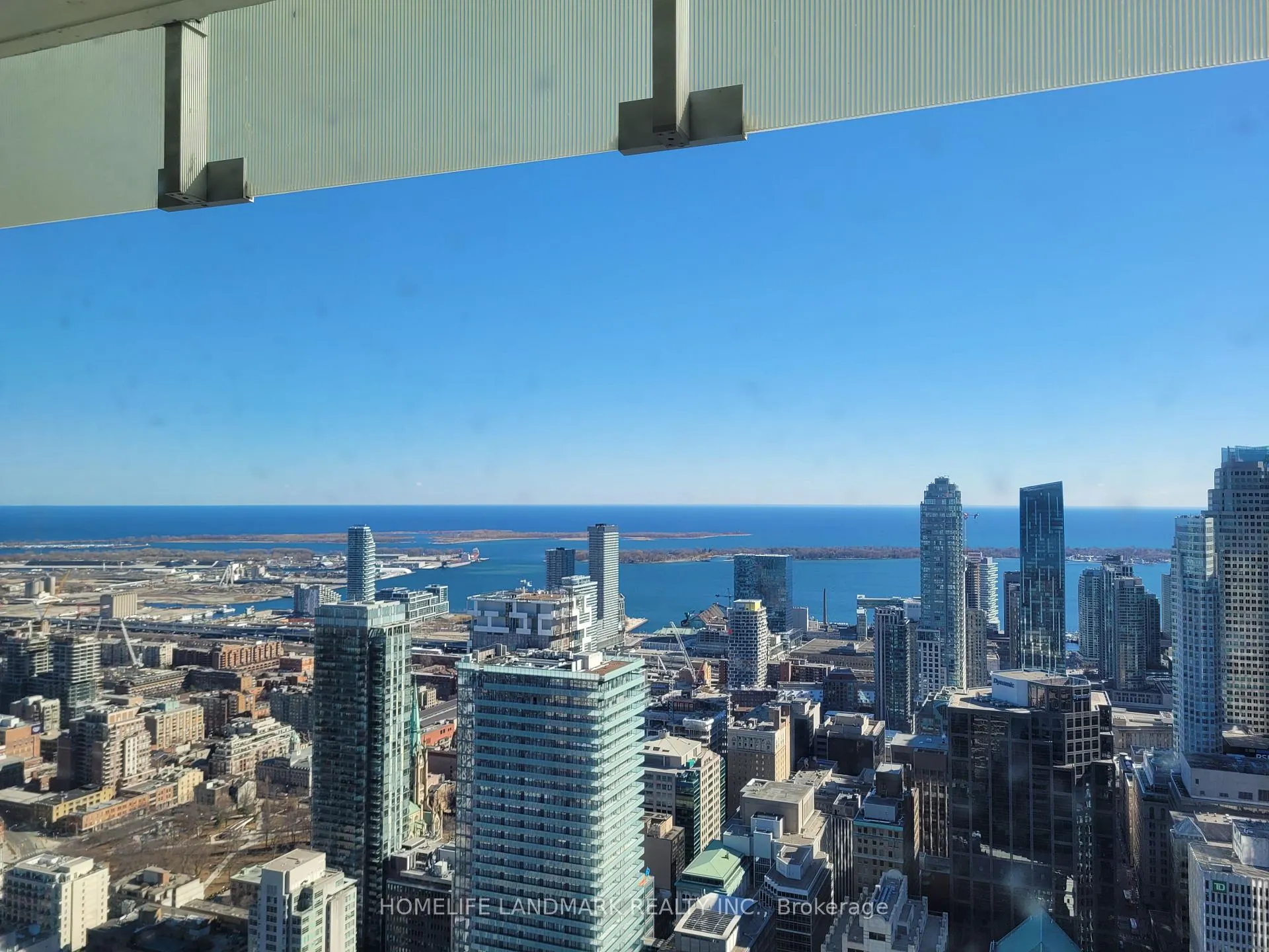 Front of Unit 5508, 197 Yonge Street