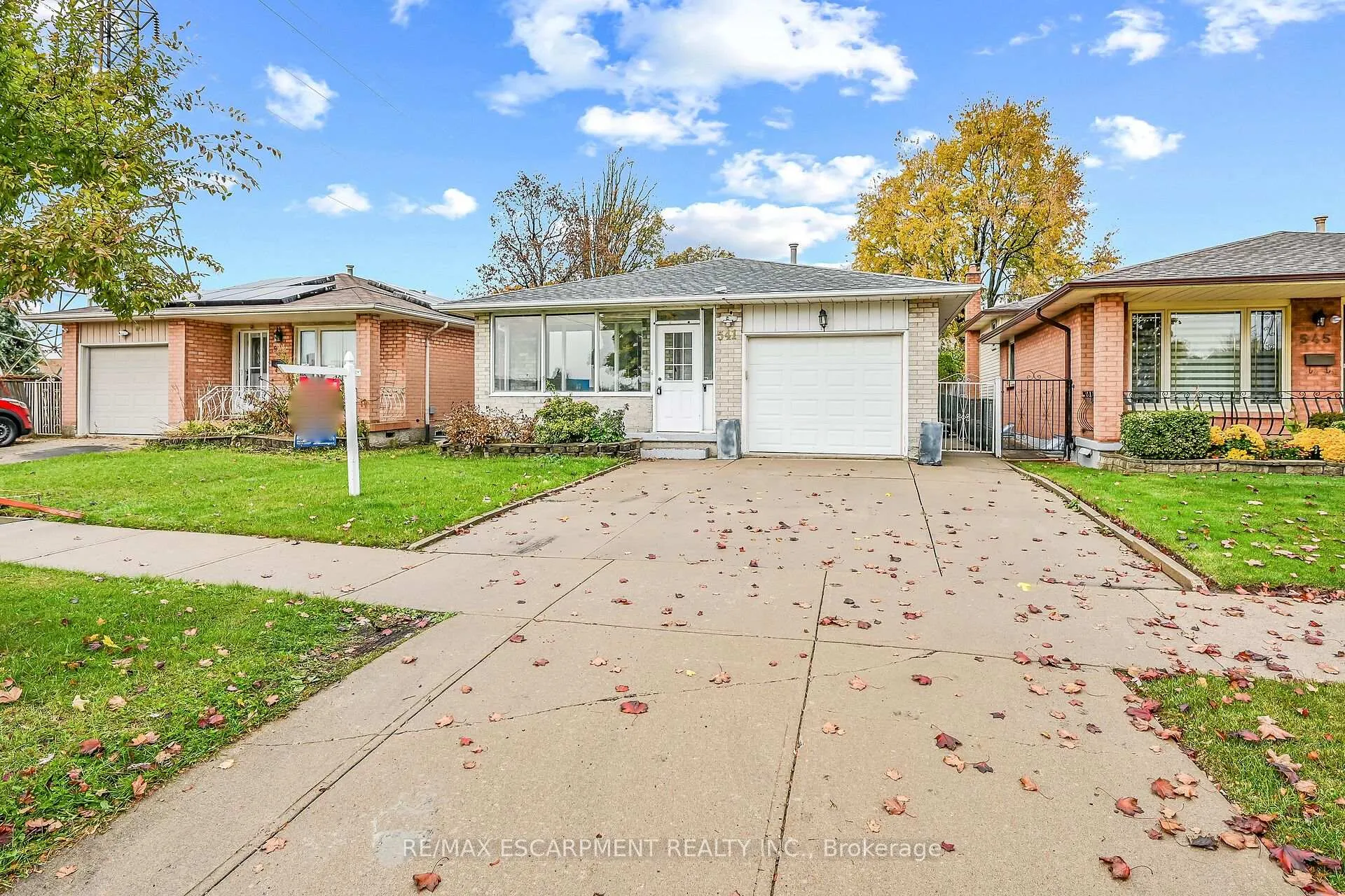 Photo 3 of 541 Limeridge Road E, Hamilton, Thorner — HOMEH