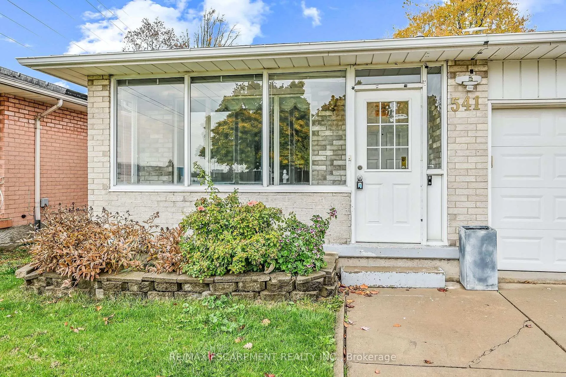 Photo 4 of 541 Limeridge Road E, Hamilton, Thorner — HOMEH