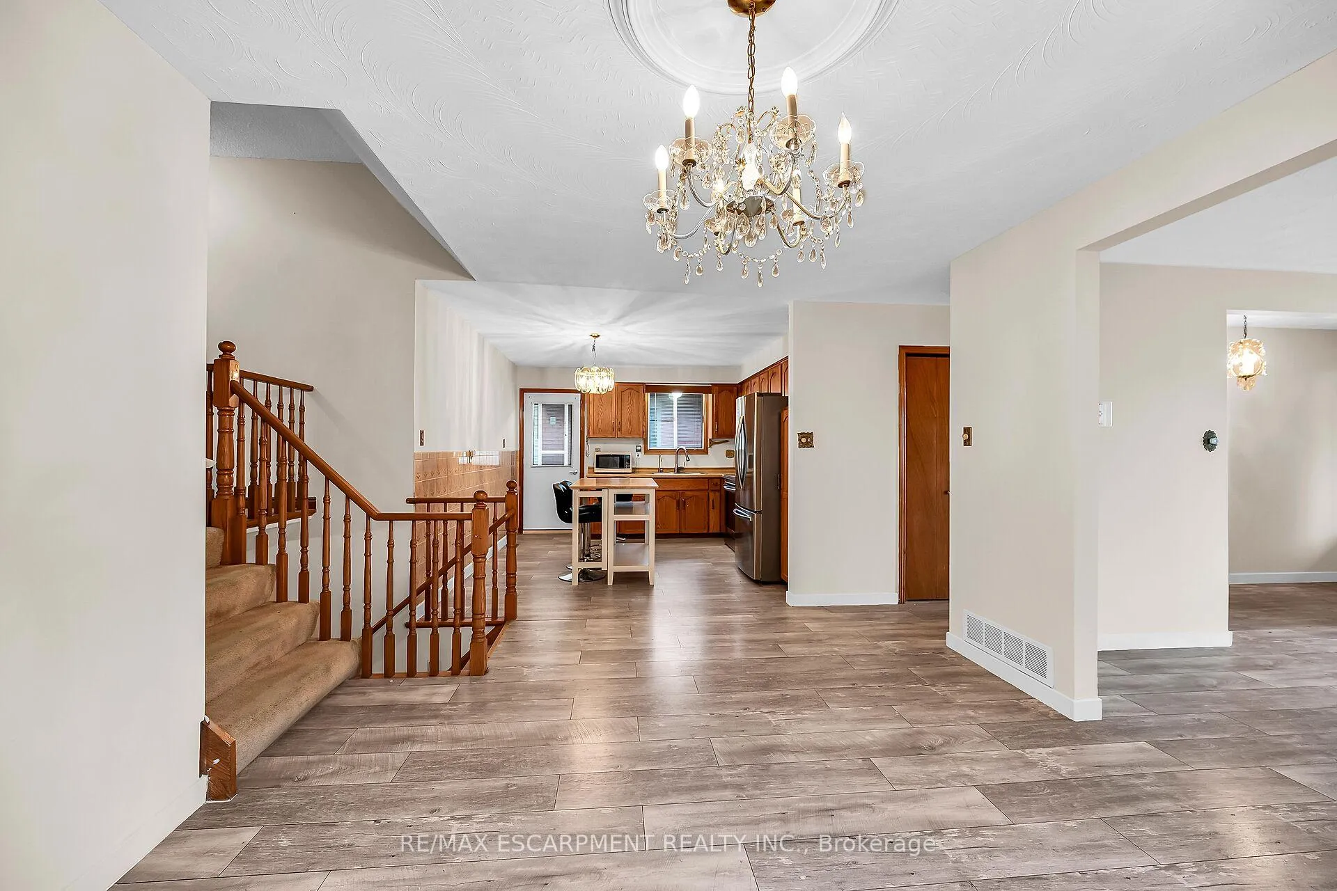 Photo 12 of 541 Limeridge Road E, Hamilton, Thorner — HOMEH