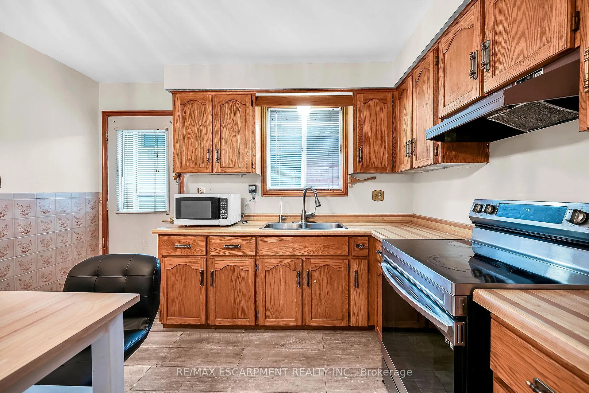 Photo 14 of 541 Limeridge Road E, Hamilton, Thorner — HOMEH