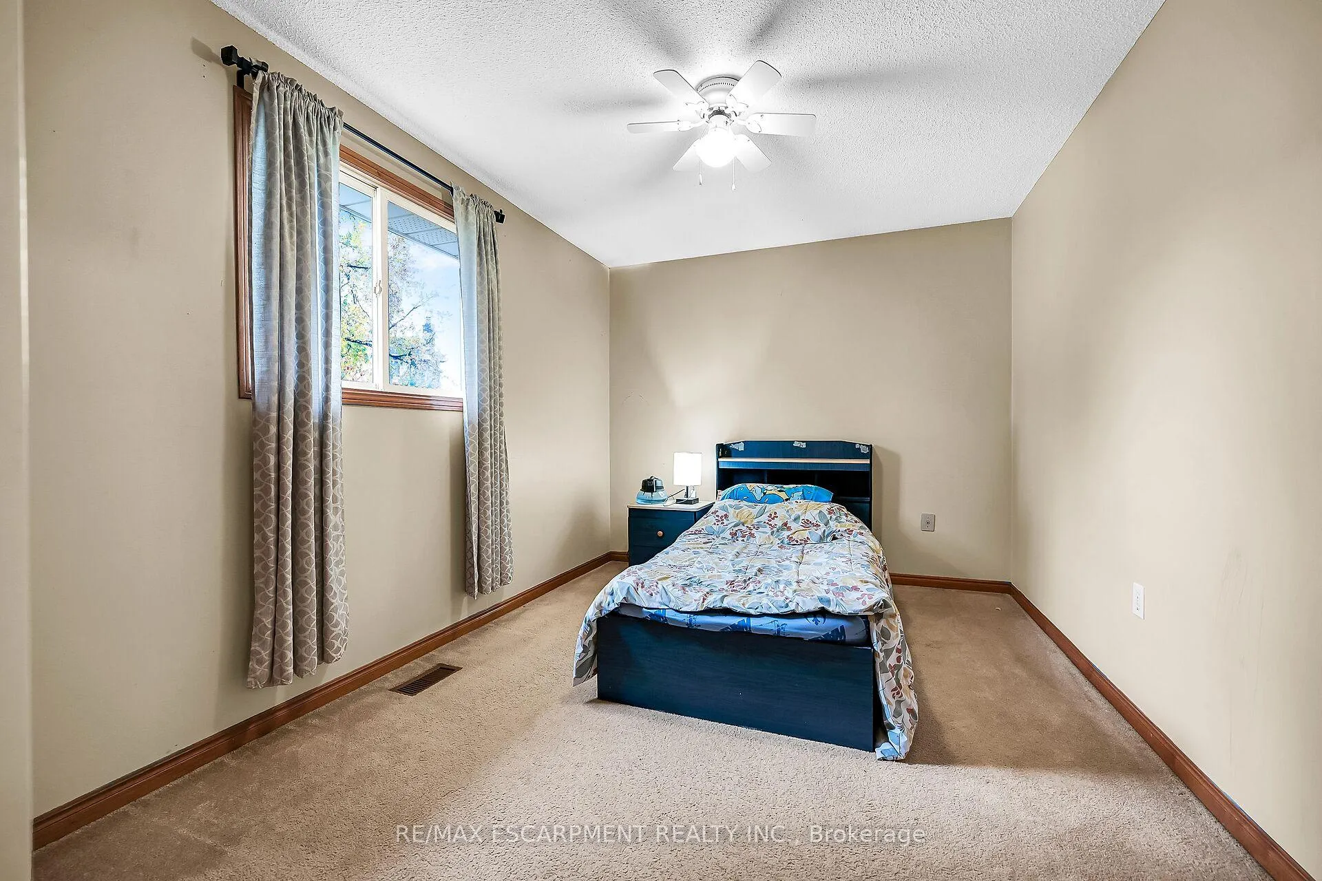 Photo 21 of 541 Limeridge Road E, Hamilton, Thorner — HOMEH