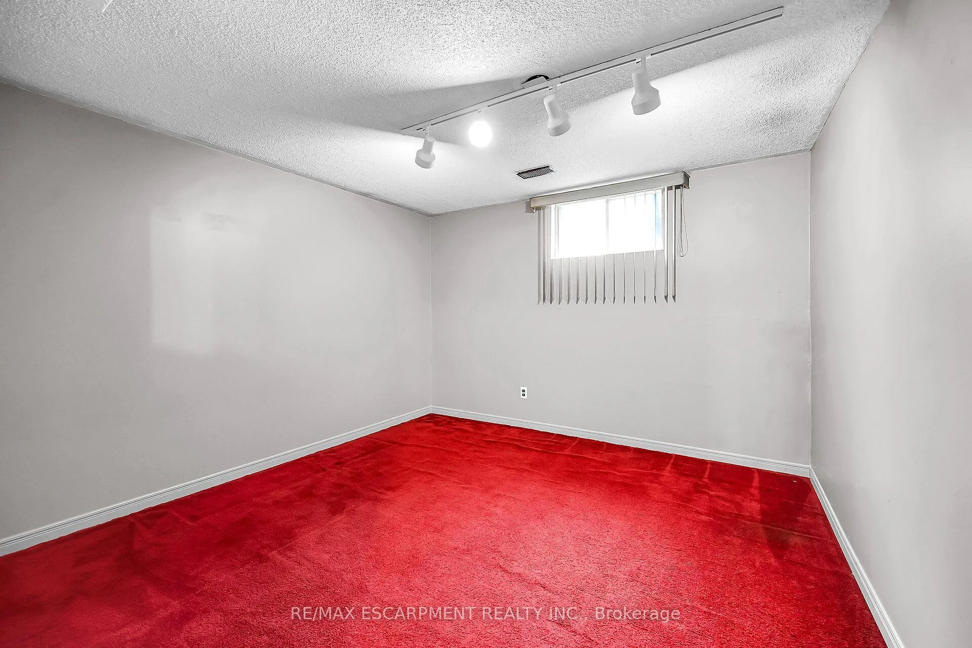 Photo 28 of 541 Limeridge Road E, Hamilton, Thorner — HOMEH