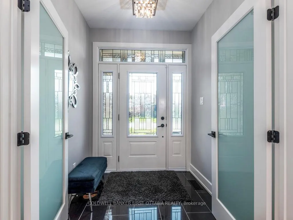 Photo 6 of 76 Bald Eagle Crescent, Ottawa, Richmond — HOMEH