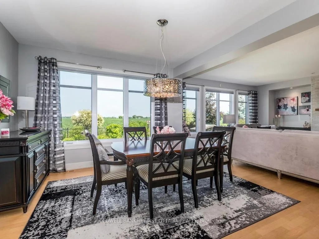 Photo 13 of 76 Bald Eagle Crescent, Ottawa, Richmond — HOMEH